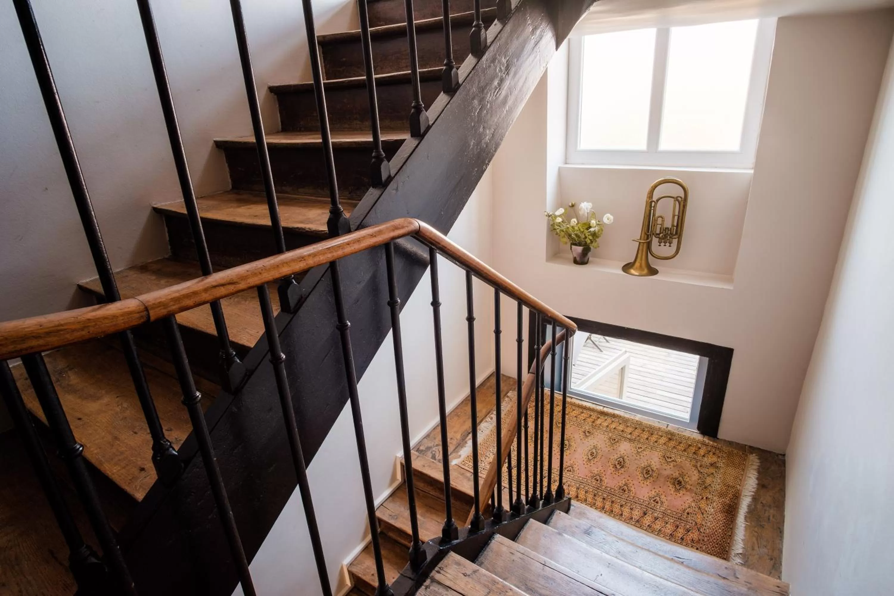 Property building in Dupain & Dubeurre Appart'Hôtel - Parking