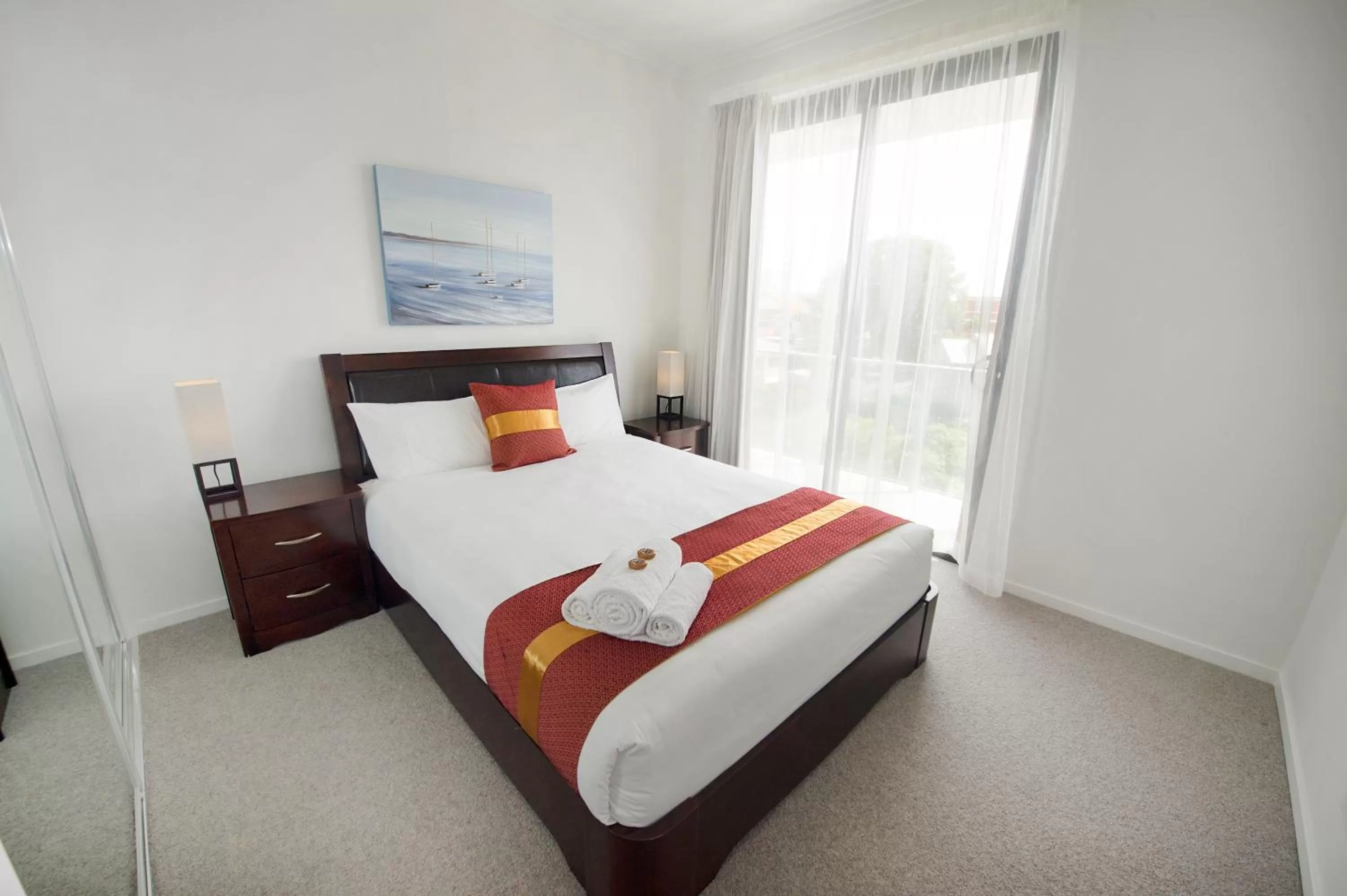 Property building, Bed in Gladstone Central Plaza Official