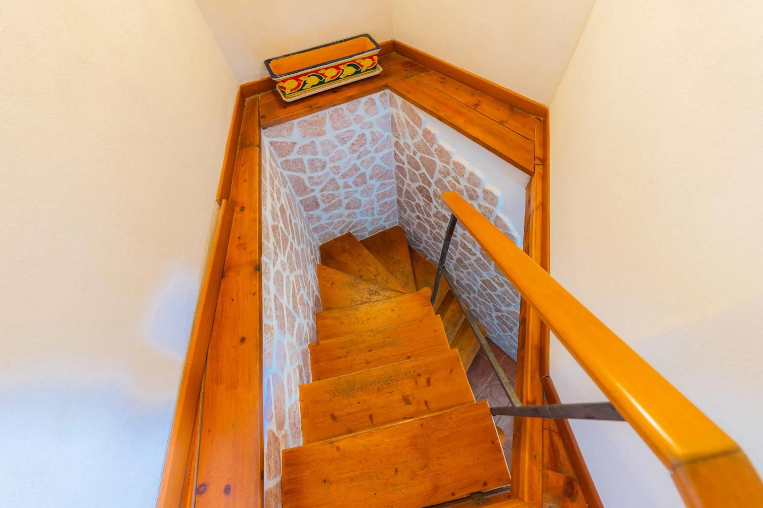 Decorative detail in ToviMar Apartments