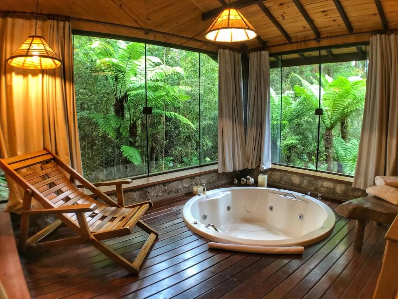 Hot Tub in Pousada Villa D'Amore