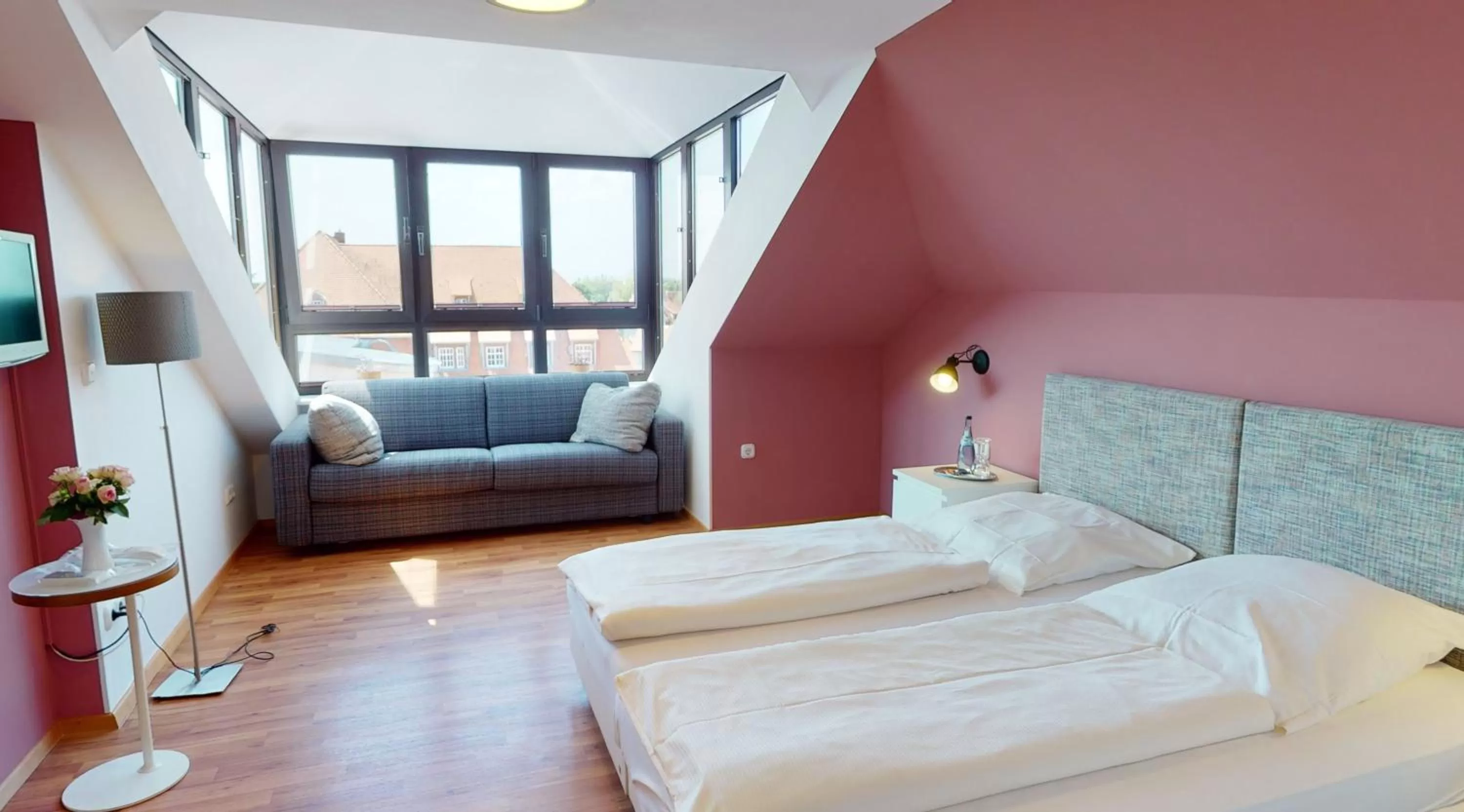 Photo of the whole room, Bed in Hotel Rothenburger Hof