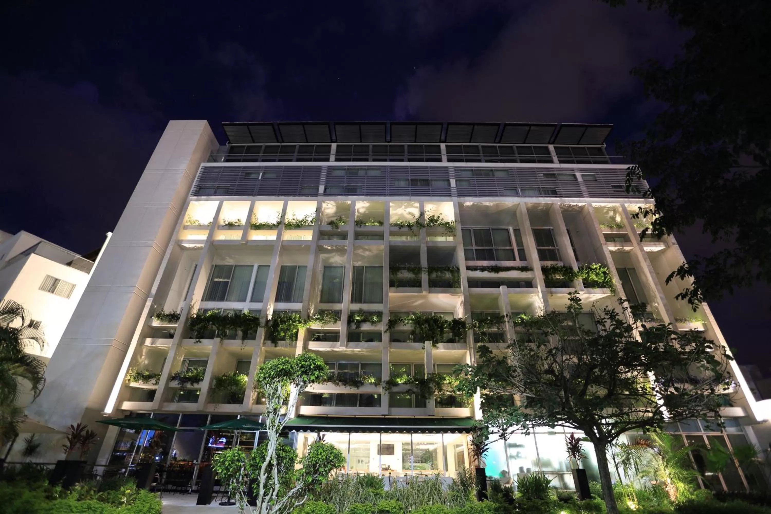 Property building in Mesón de la Luna Hotel & Spa