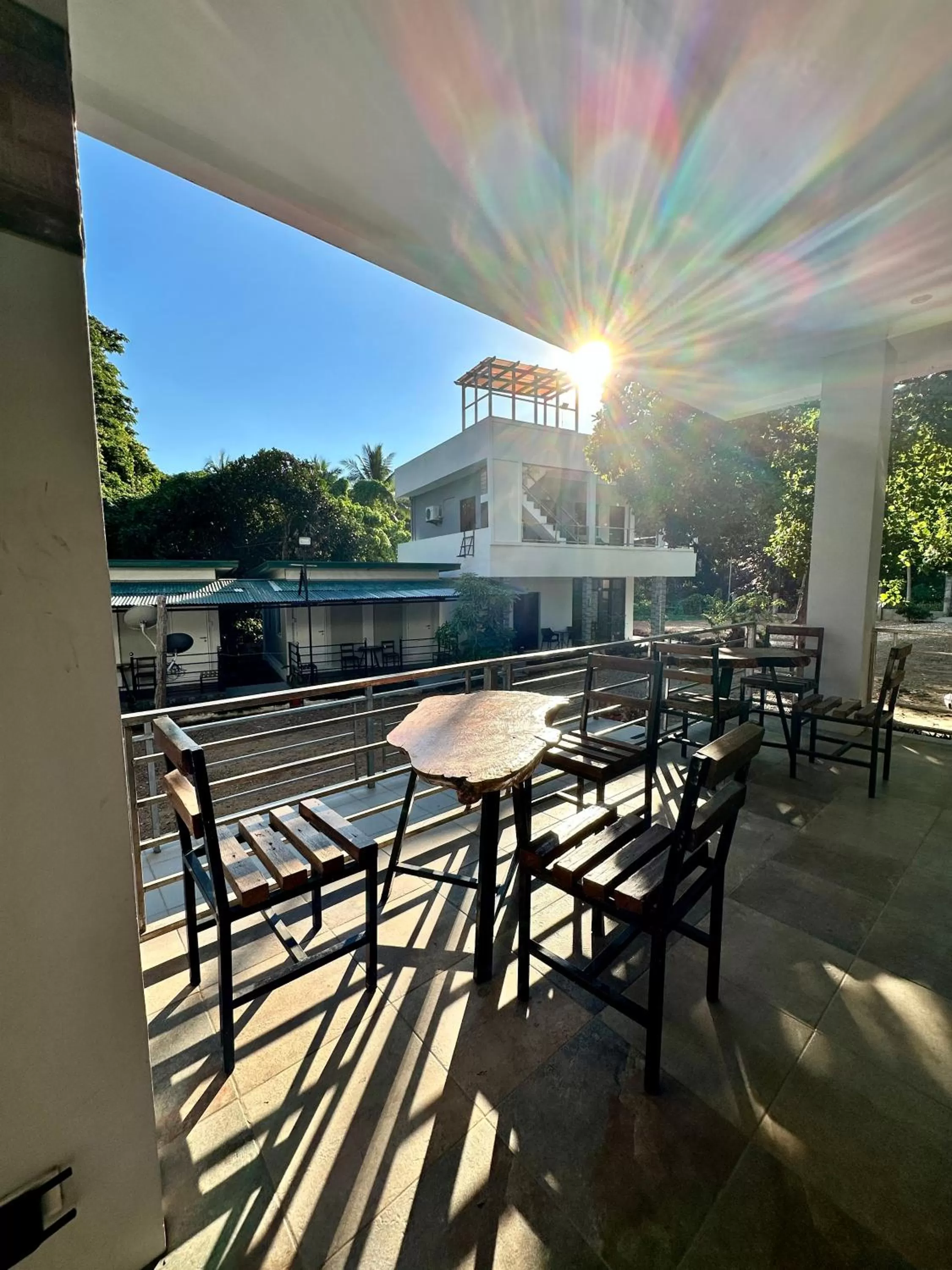 Restaurant/places to eat in Harbour Bliss Hotel