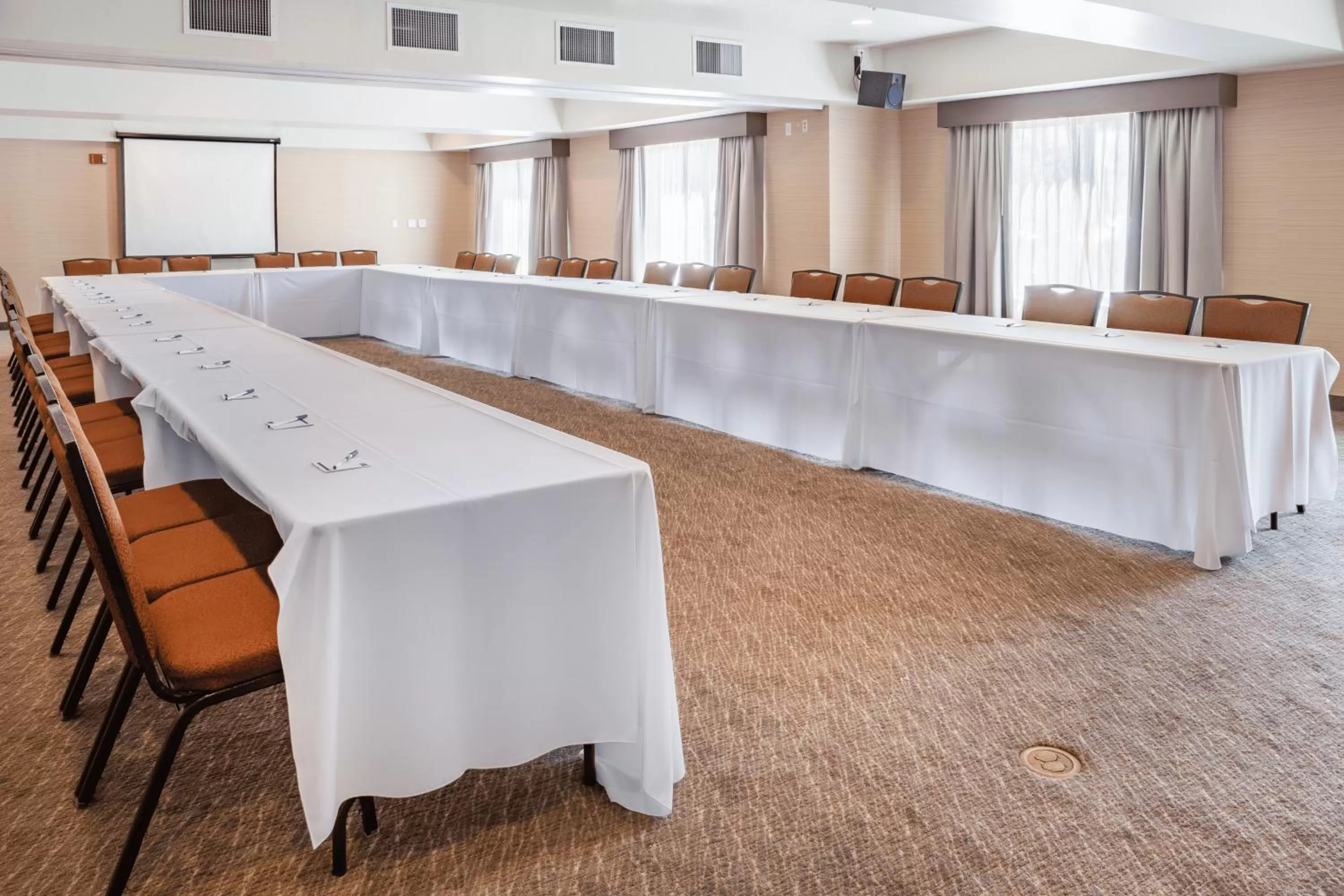 Meeting/conference room in Holiday Inn Express Hotel & Suites San Jose-Morgan Hill by IHG
