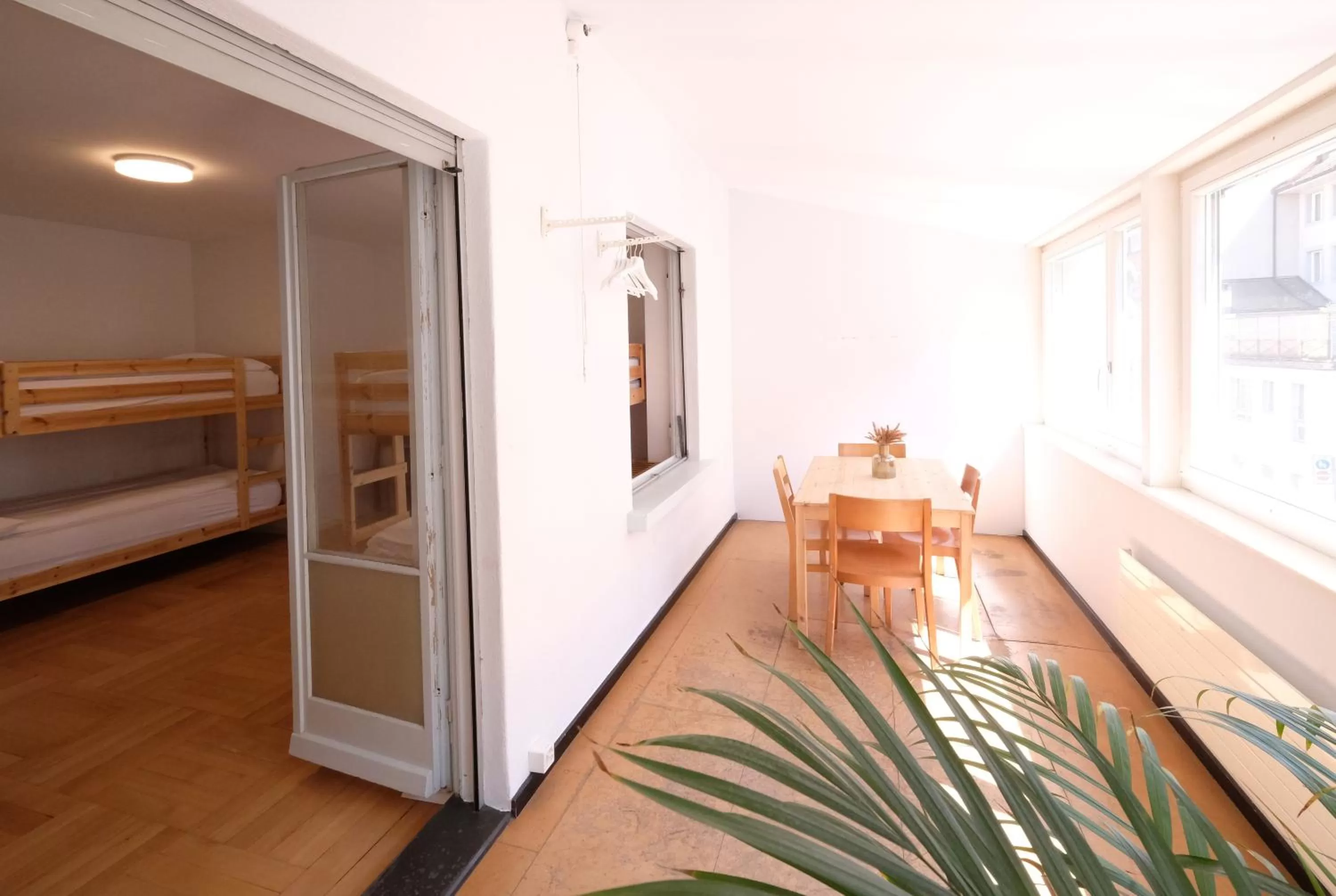 Photo of the whole room, Bed in Barabas Luzern