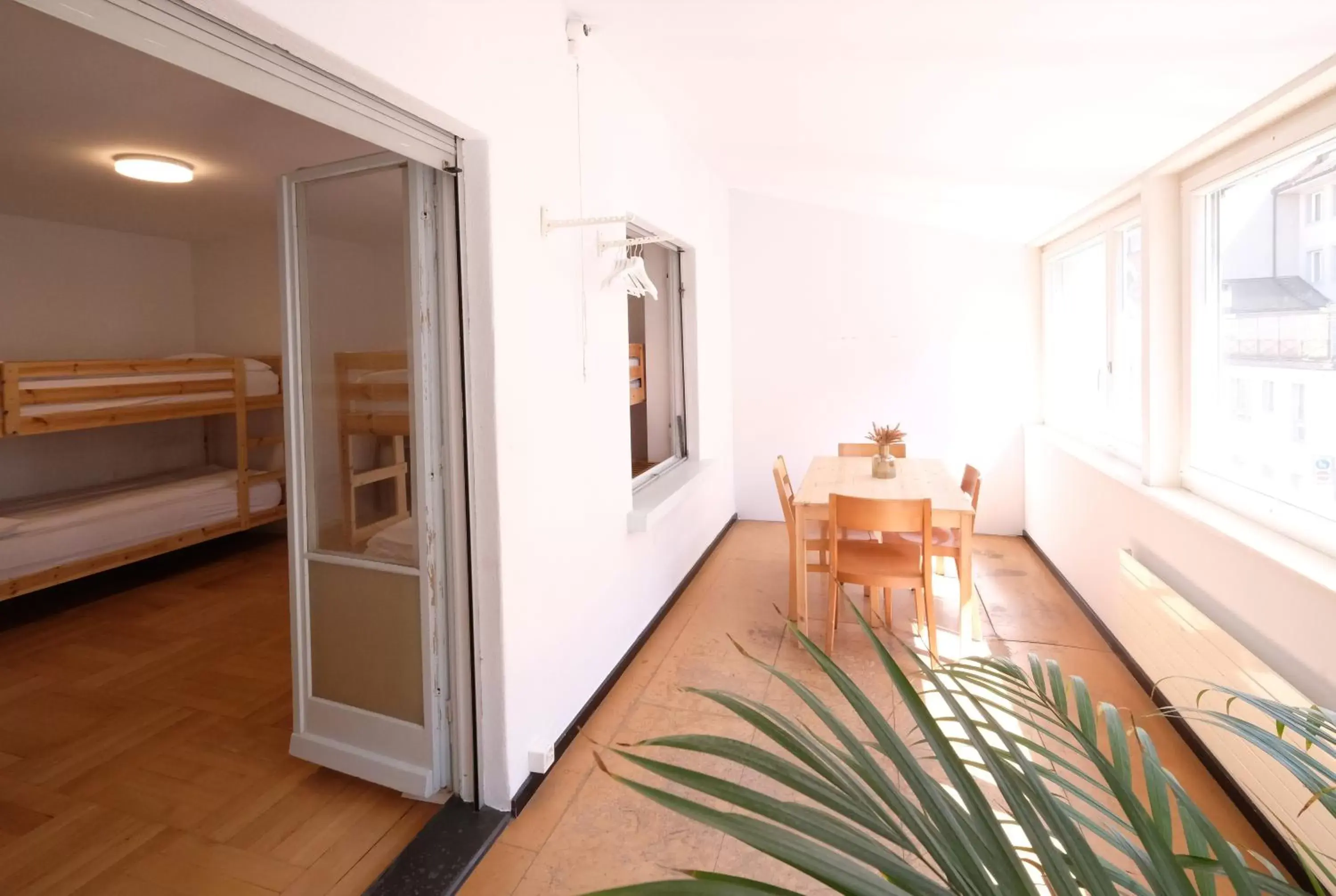 Bed in 6-Bed Dormitory Room in Barabas Luzern Bed in 6-Bed Dormitory Room in Barabas Luzern