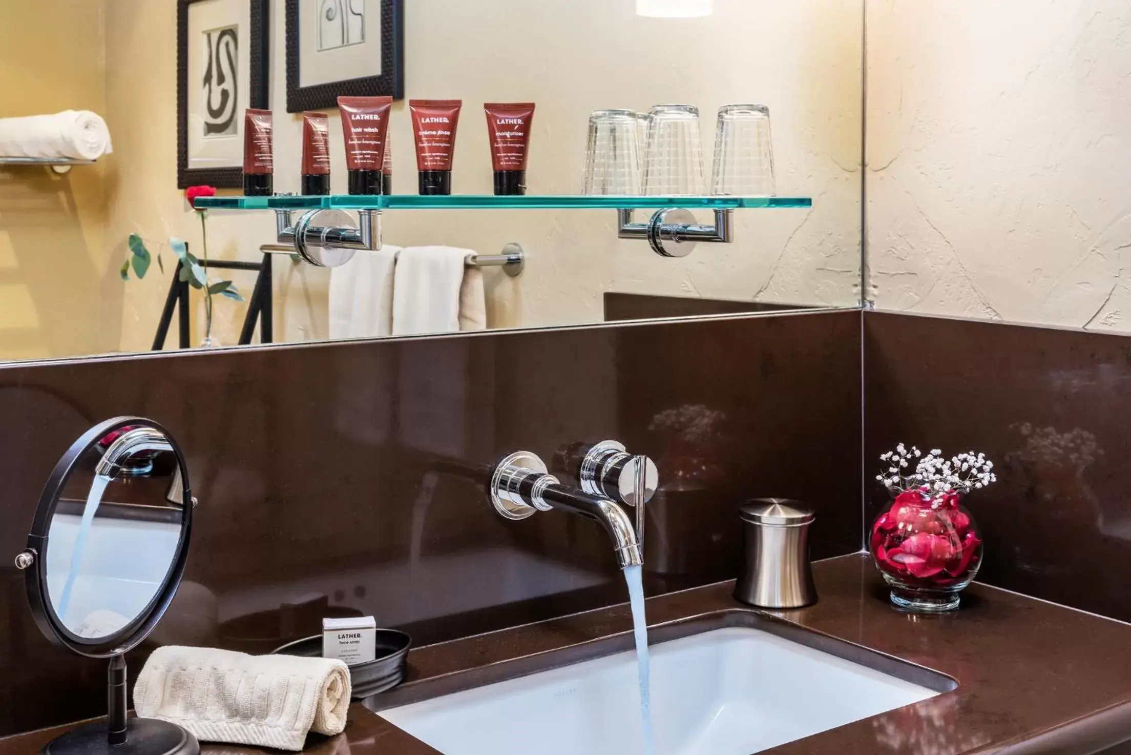 King Room with Garden View in Eden Vale Inn King Room with Garden View in Eden Vale Inn