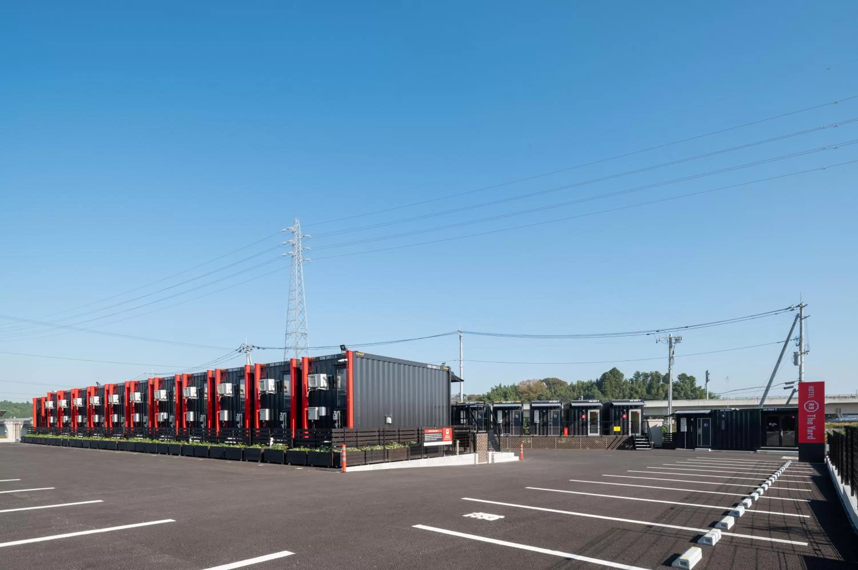 Property building in HOTEL R9 The Yard Ami