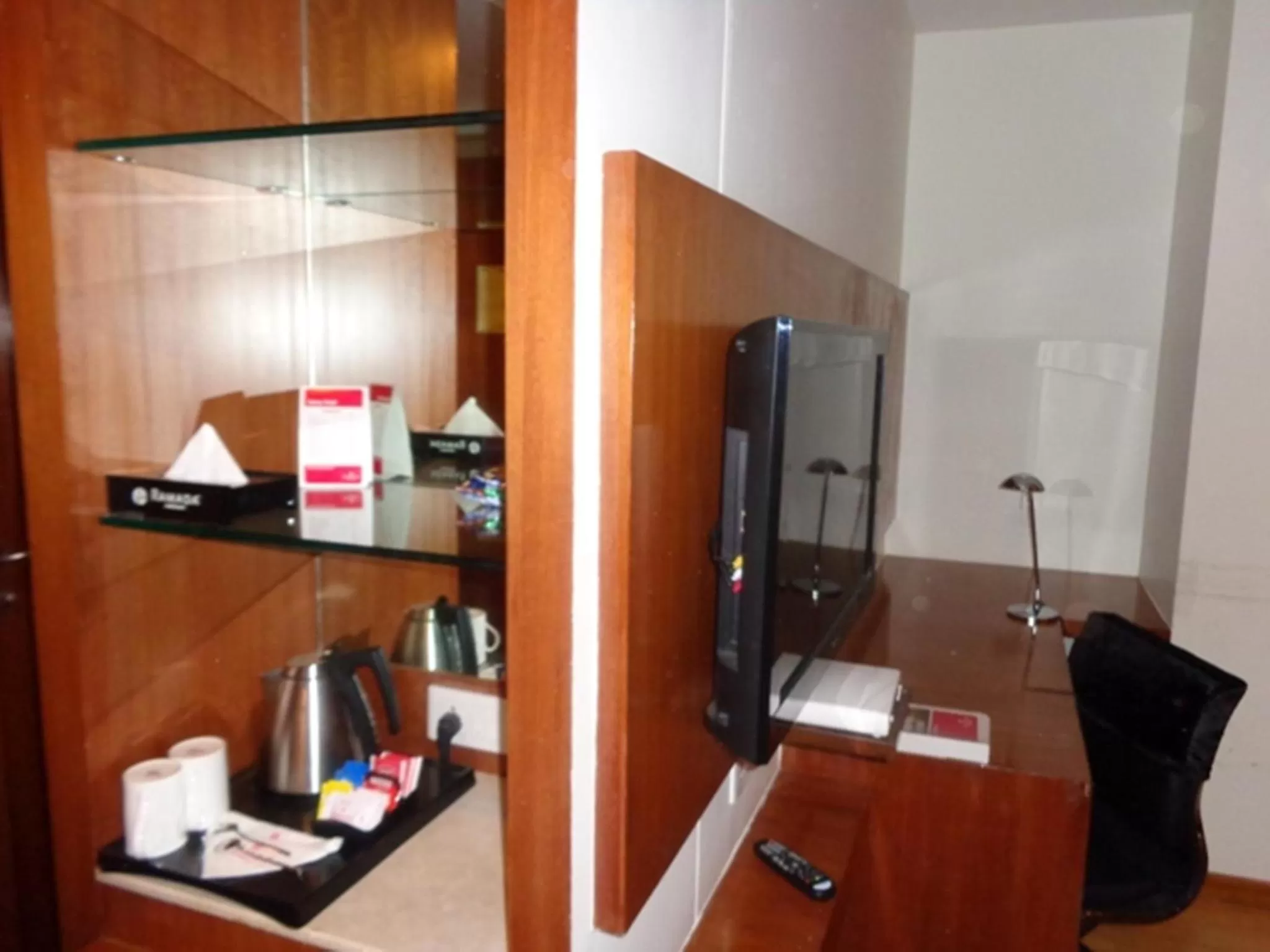 TV and multimedia in Ramada Ahmedabad