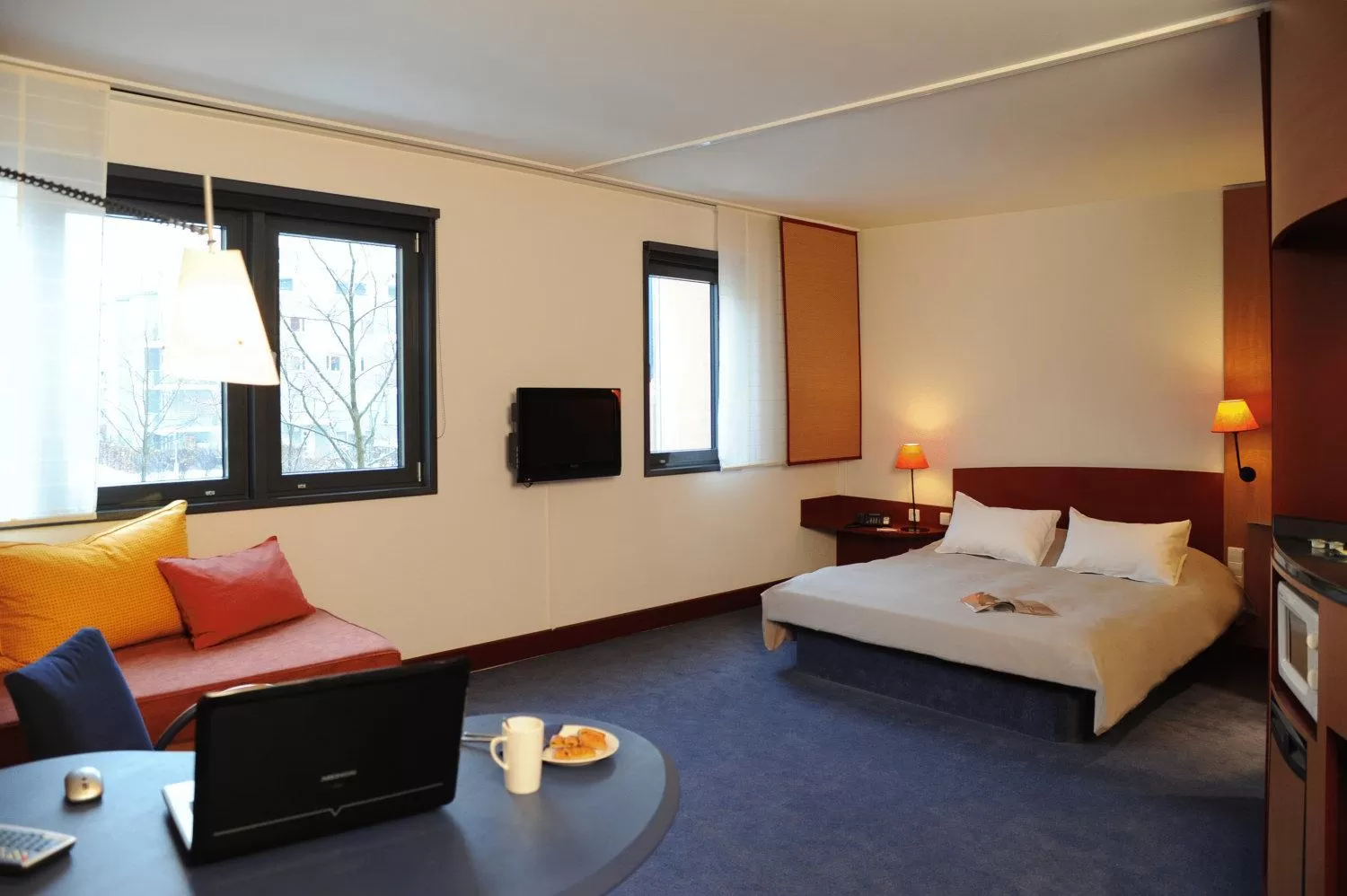 Photo of the whole room, Bed in Novotel Suites München Parkstadt Schwabing