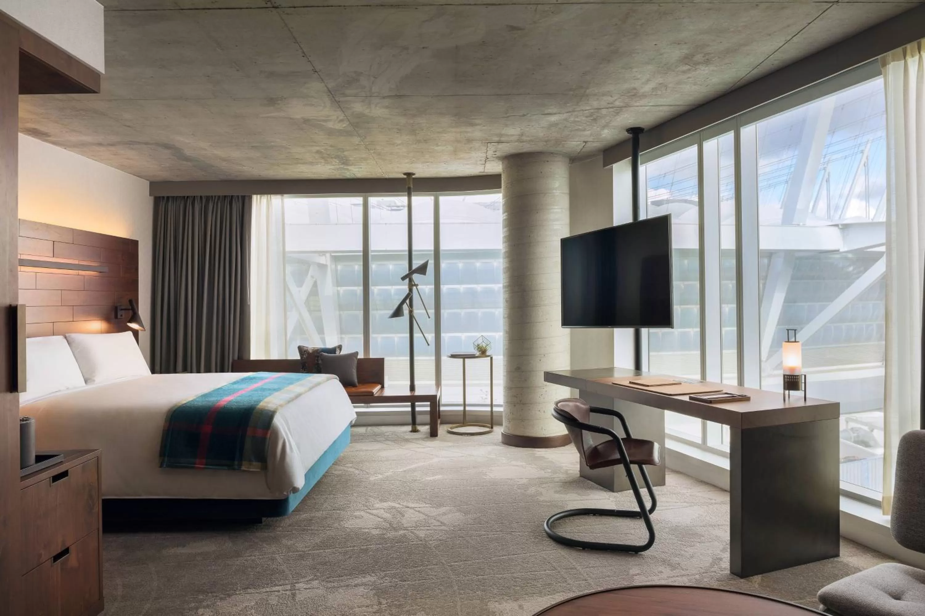 Bedroom, Bed in the DOUGLAS, Autograph Collection