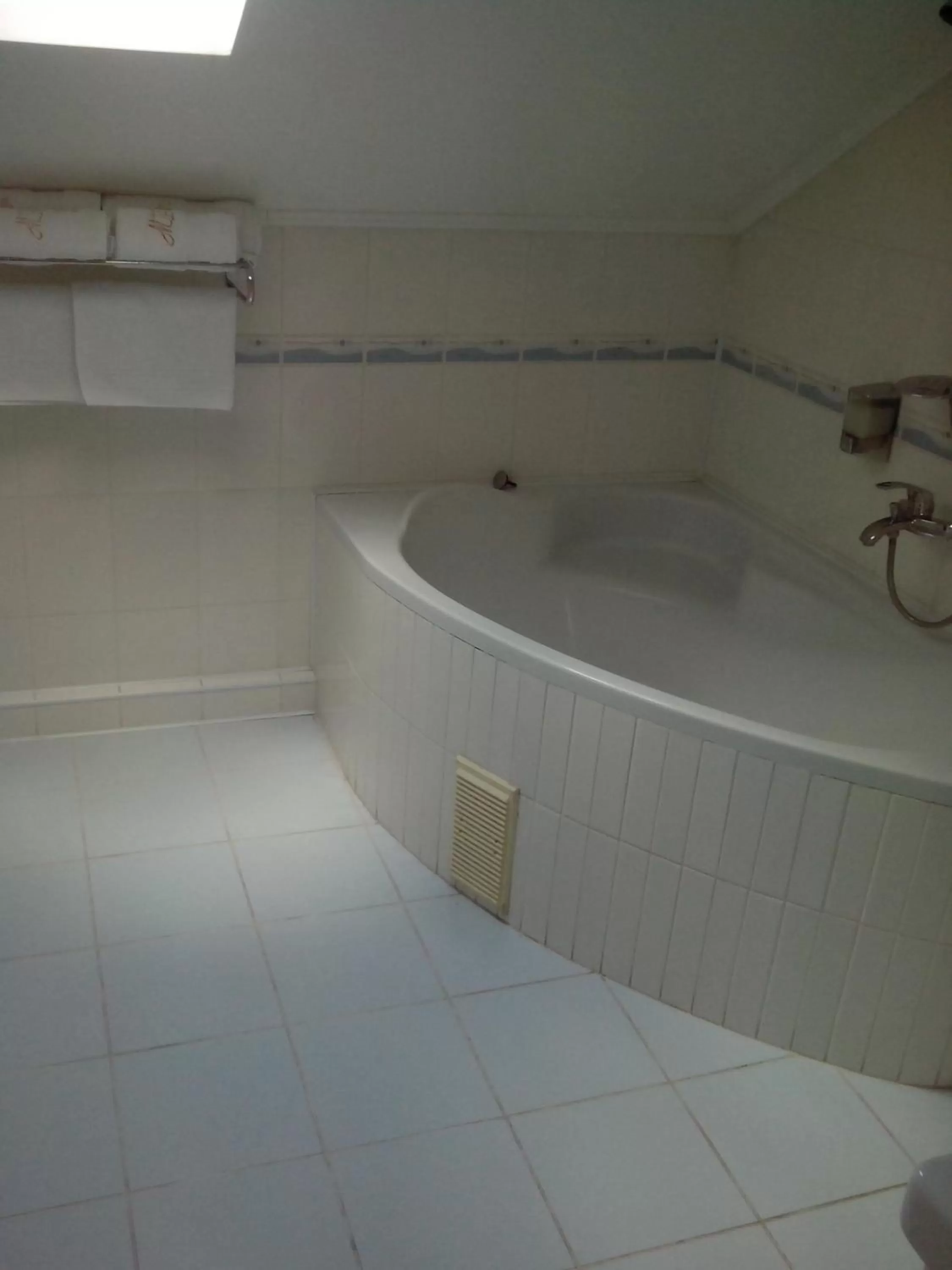 Bathroom in Morshynska Vezha Hotel