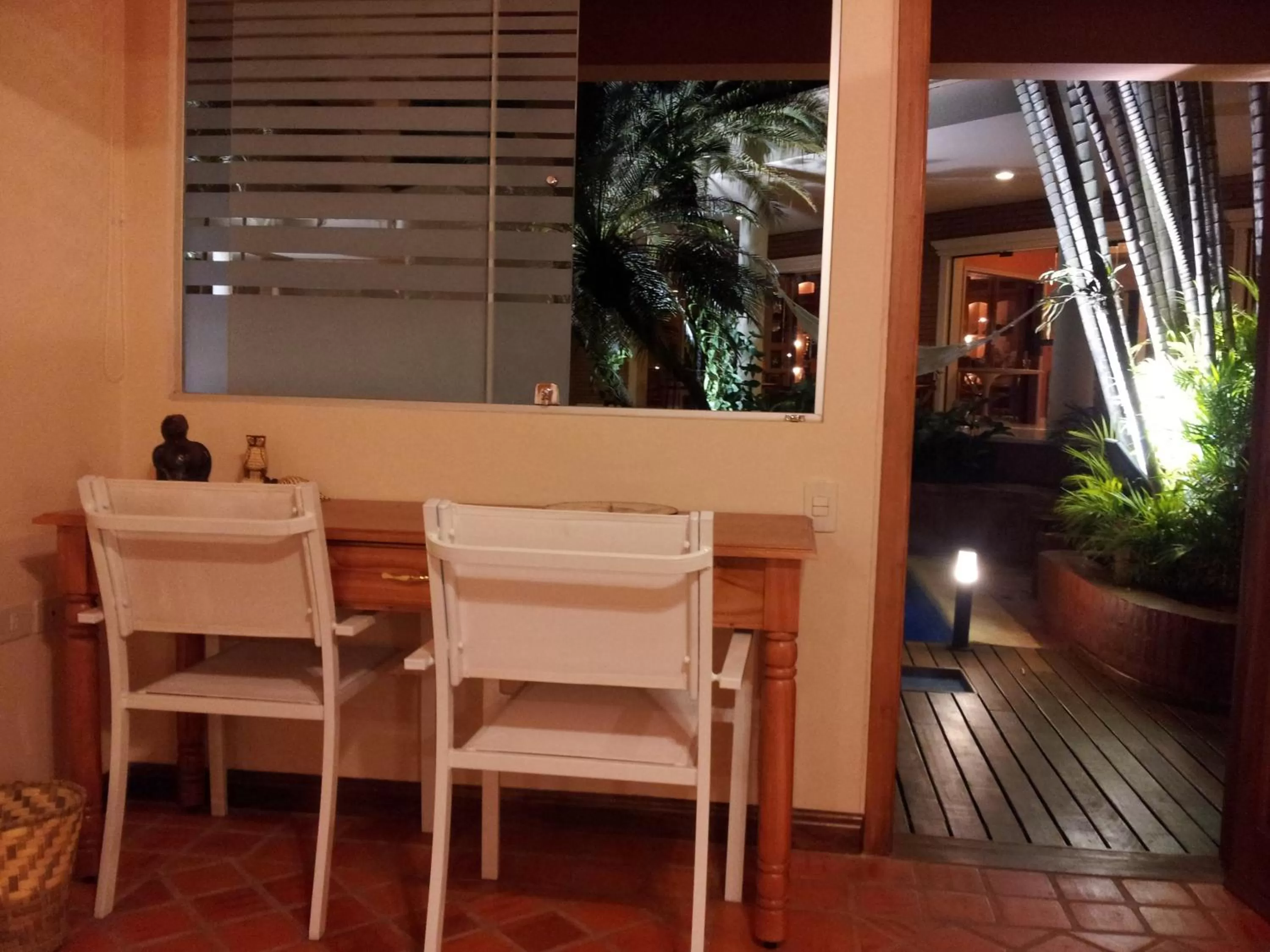 Balcony/Terrace, Restaurant/Places to Eat in Villa Floreal Hotel Boutique