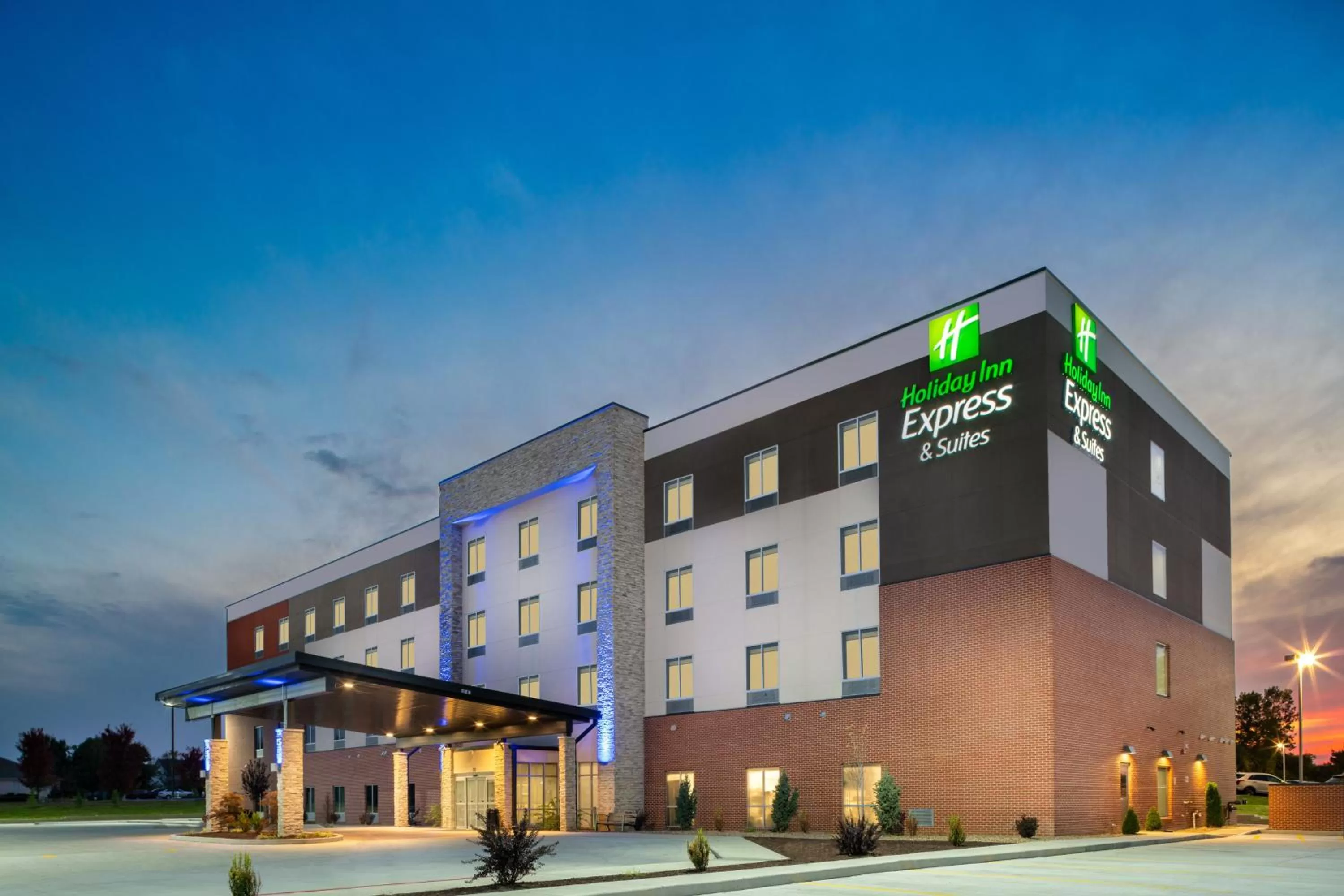 Property building in Holiday Inn Express & Suites - St Peters by IHG