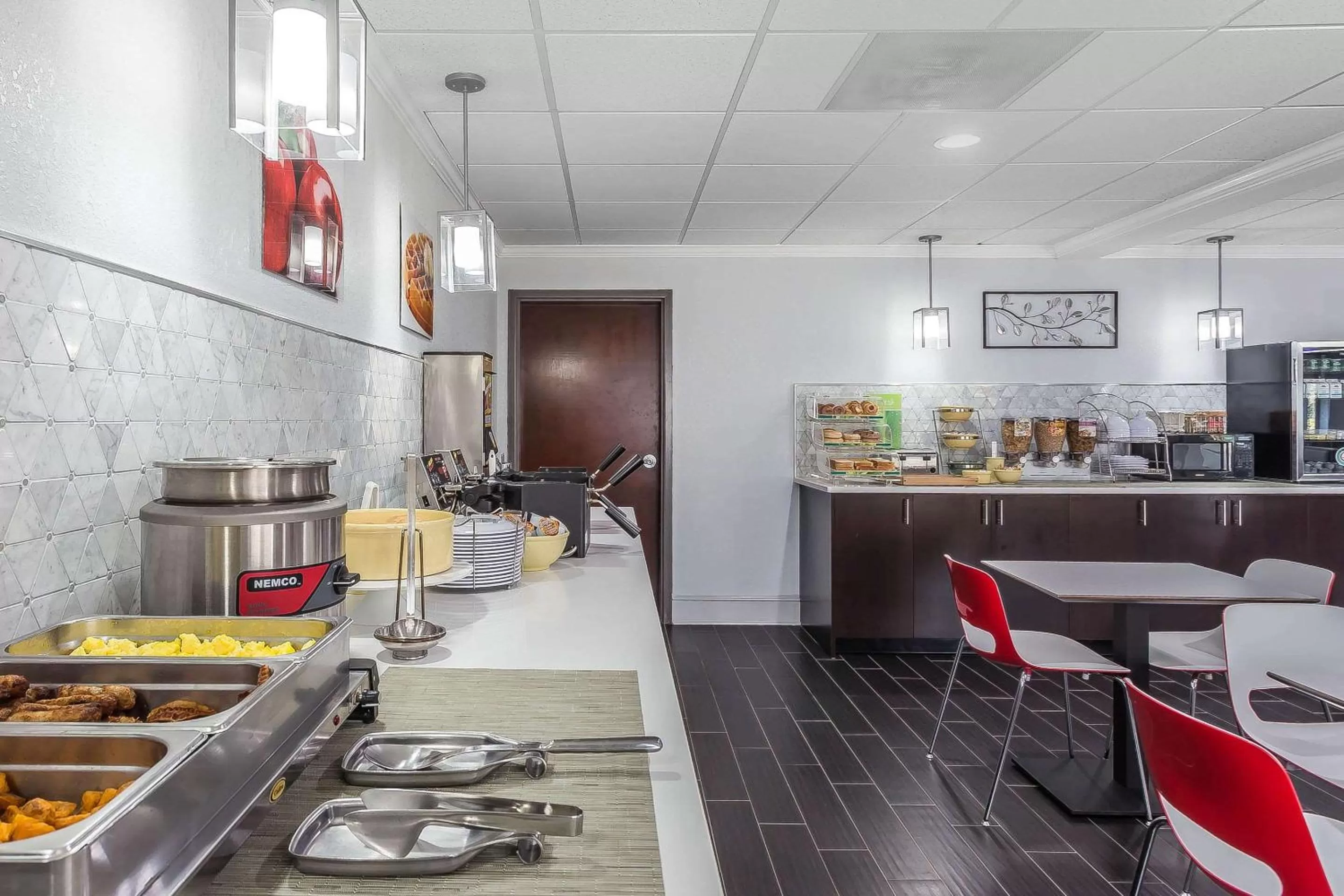 Restaurant/places to eat in Quality Suites Pineville - Charlotte