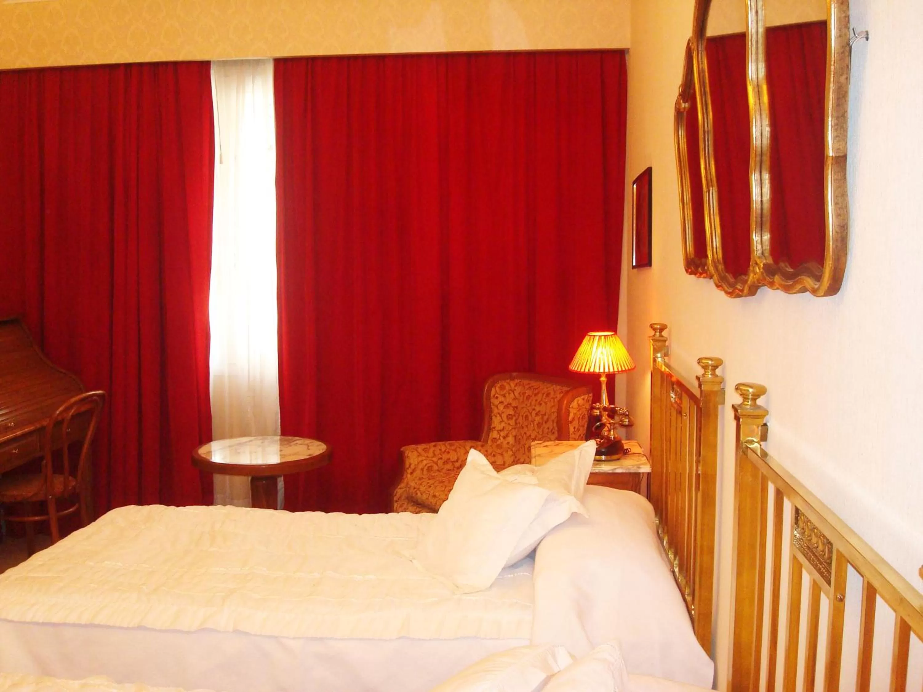 Bed in Tanguero Hotel Boutique Antique