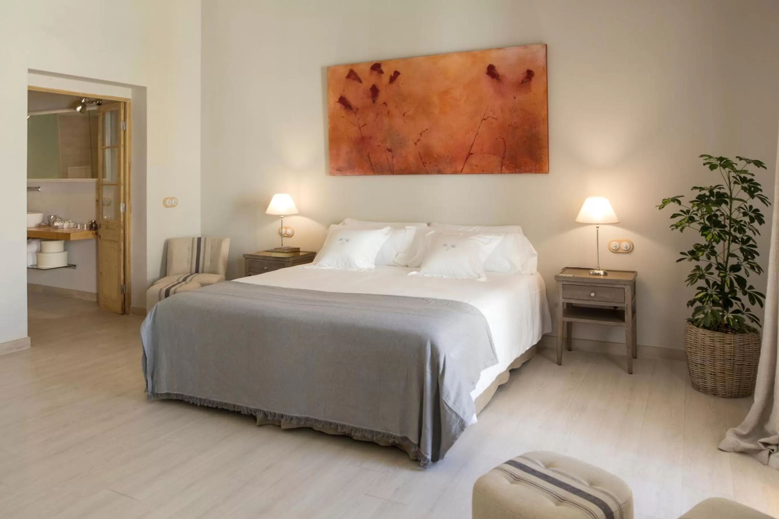 Bedroom, Bed in Jardí de Ses Bruixes Boutique Hotel