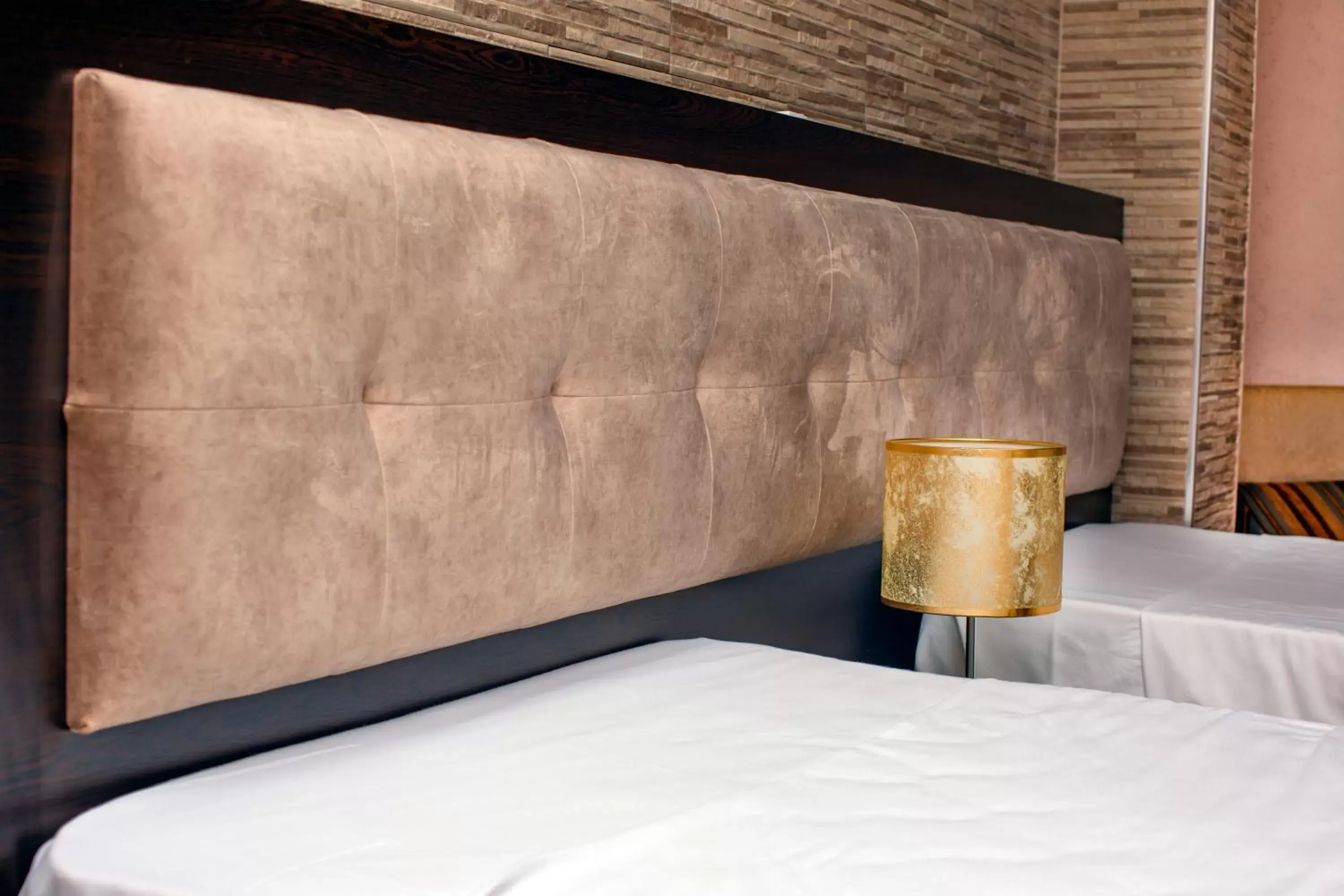 Deluxe Twin Room in Fieri International Hotel Deluxe Twin Room in Fieri International Hotel