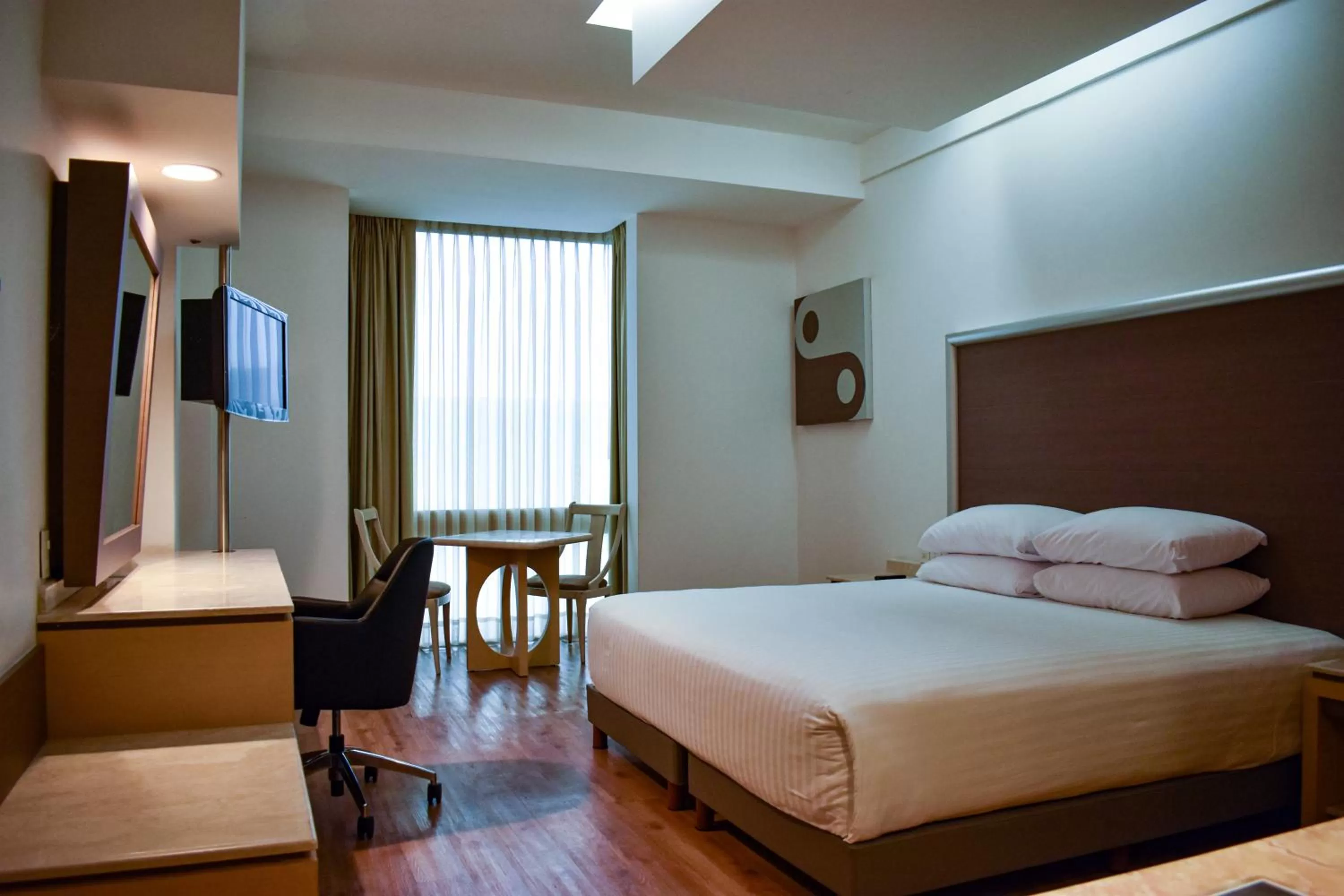 Bedroom, Bed in Ramada by Wyndham Mexico City Santa Fe