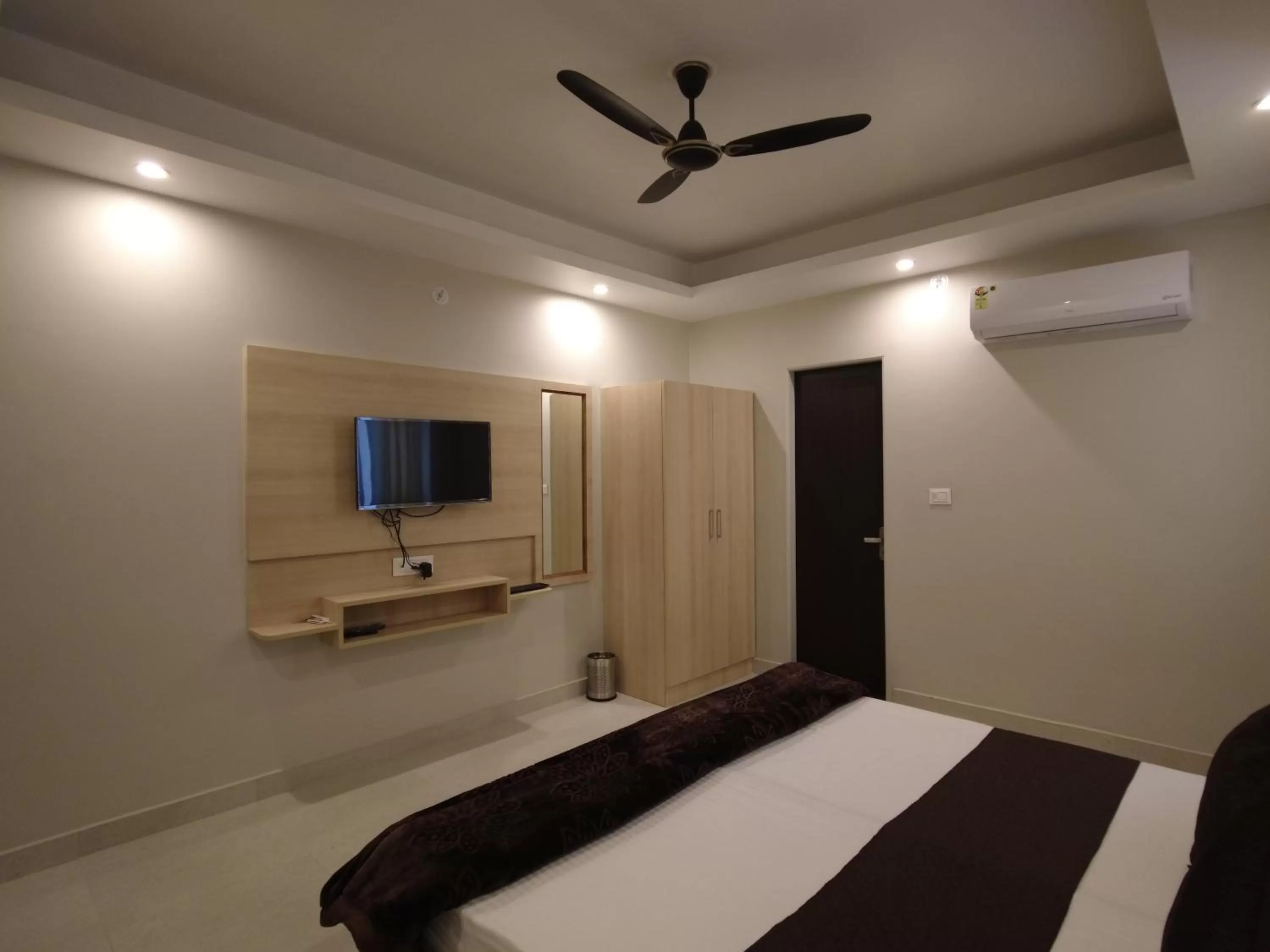 Bed in Punyah Residency Rishikesh