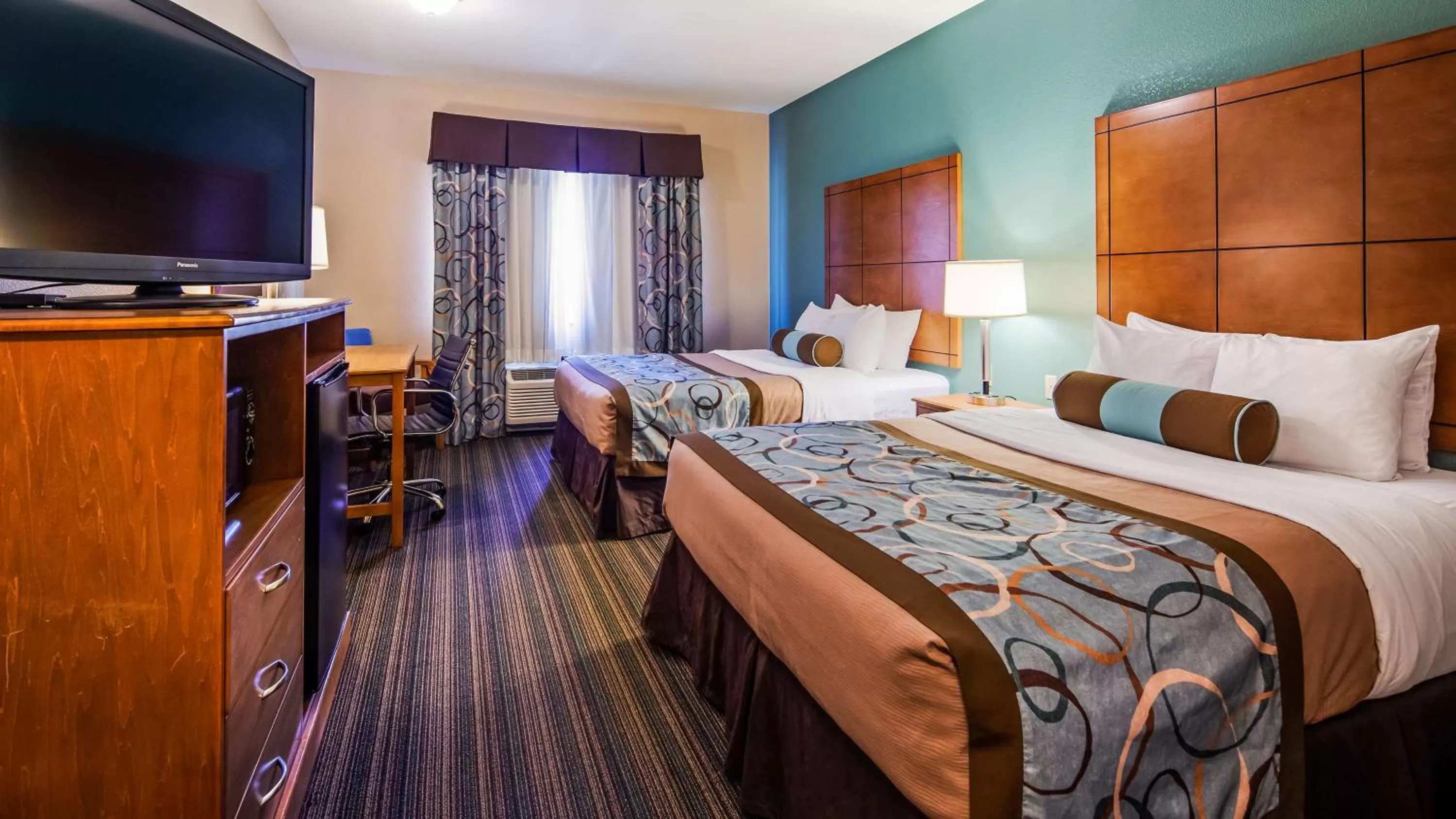 Bedroom, Bed in Best Western Plus Seminole Hotel & Suites