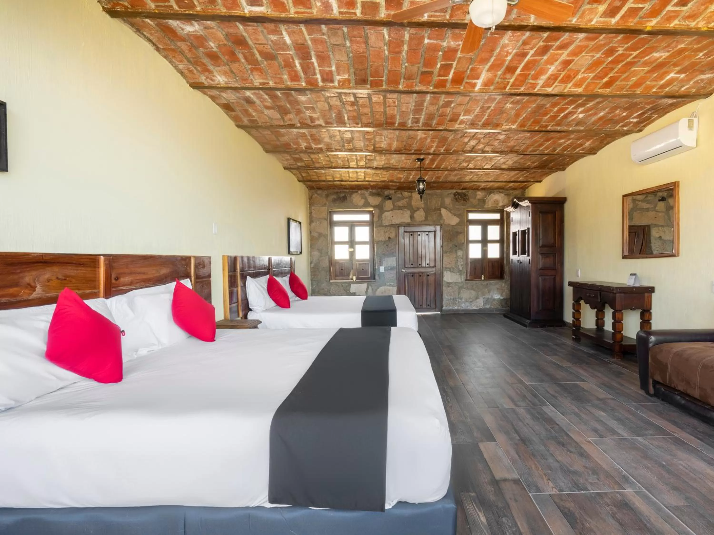 Bedroom, Bed in Collection O Hotel Monte Agave