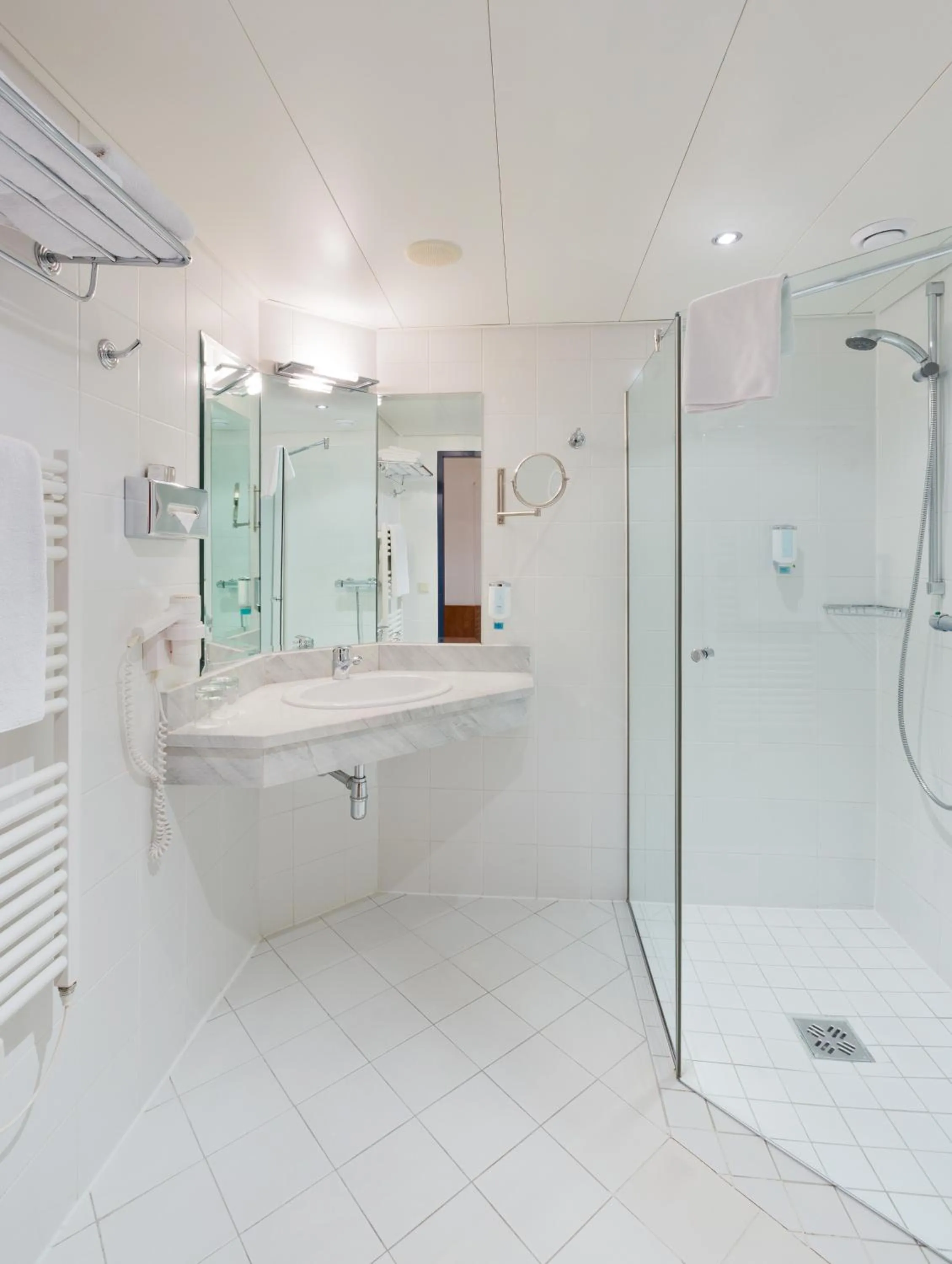 Photo of the whole room in Vienna Sporthotel