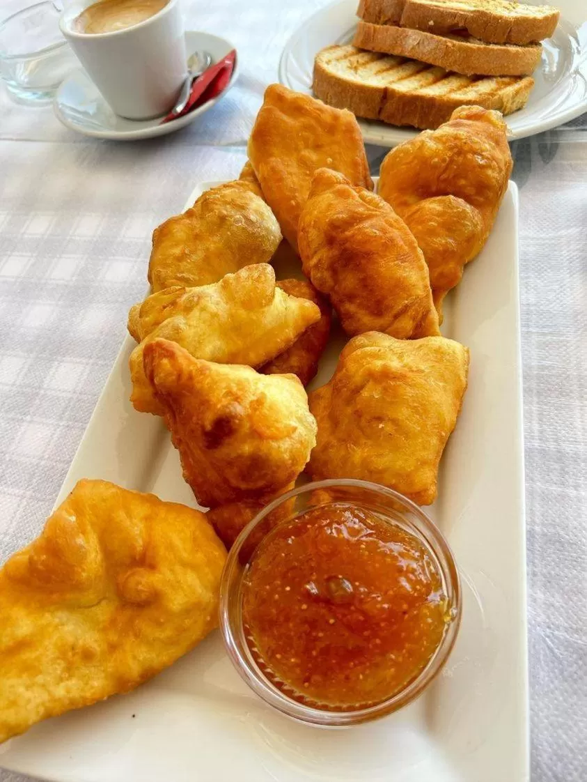 Food in Anxhelos Hotel