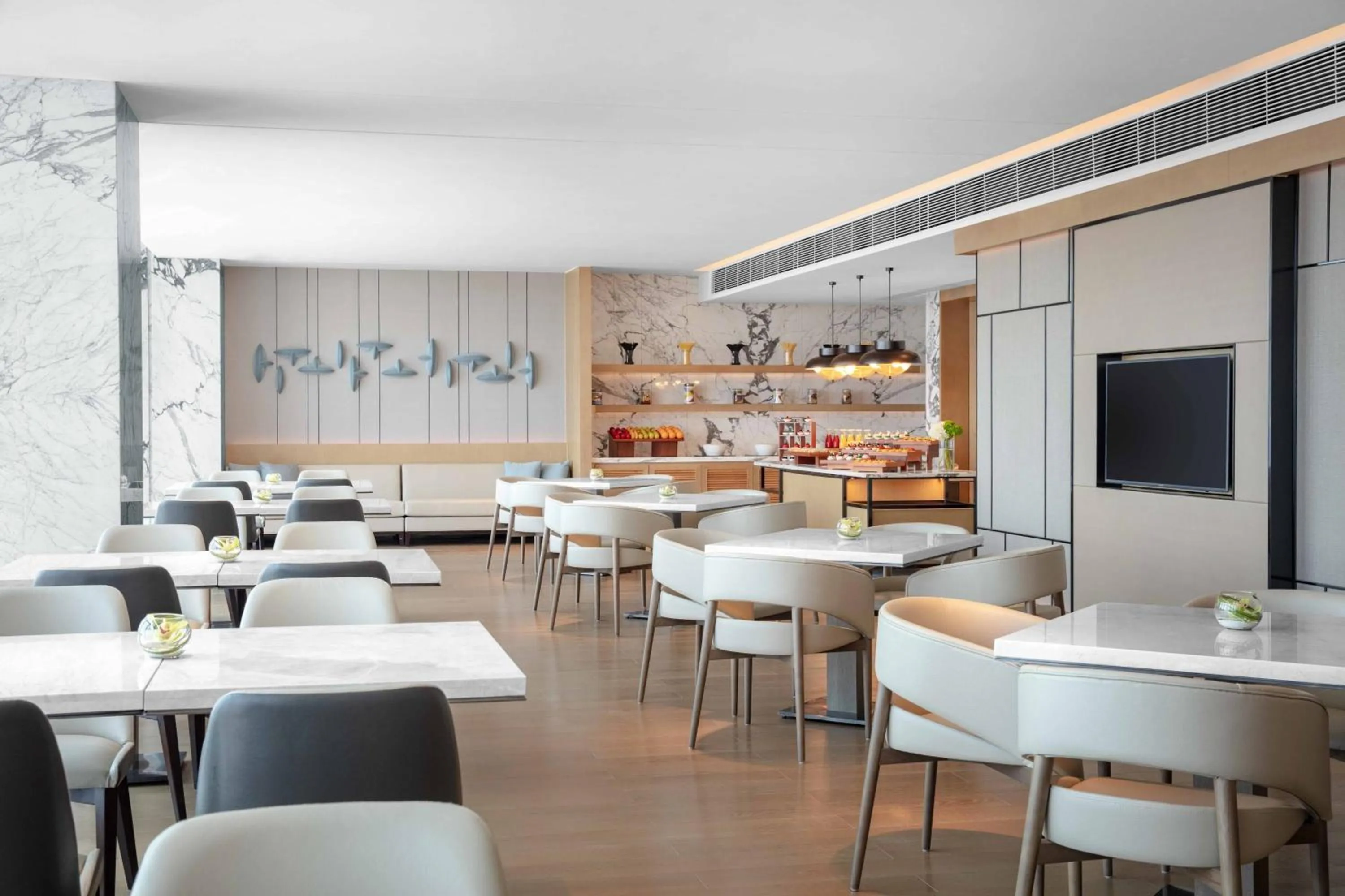 Lounge or bar in Courtyard by Marriott Shenzhen Bao'an