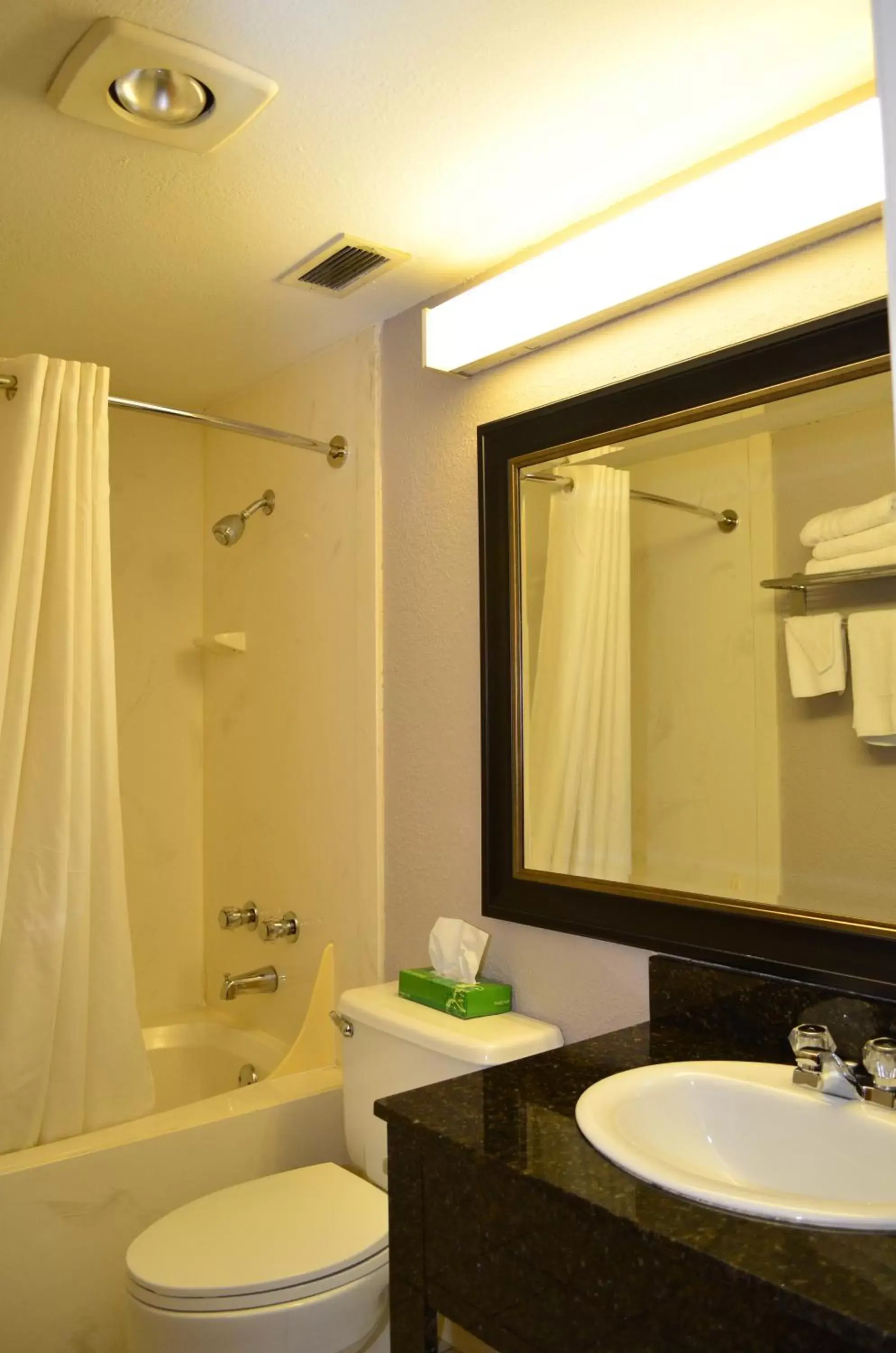 Deluxe Double Room with Two Double Beds - Non-Smoking in Super 8 by Wyndham Bentonville Deluxe Double Room with Two Double Beds - Non-Smoking in Super 8 by Wyndham Bentonville