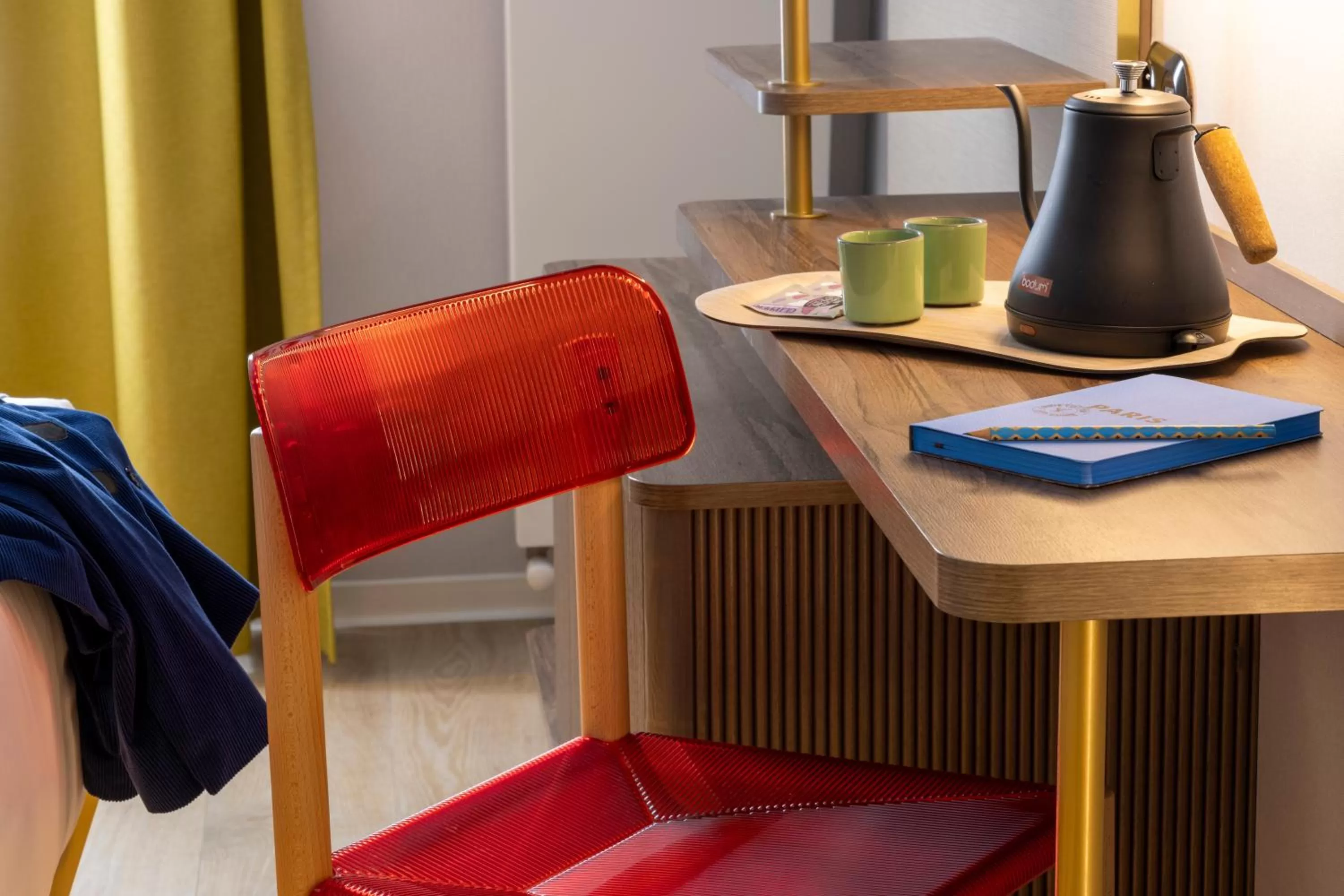 Coffee/tea facilities in Hôtel De La Paix