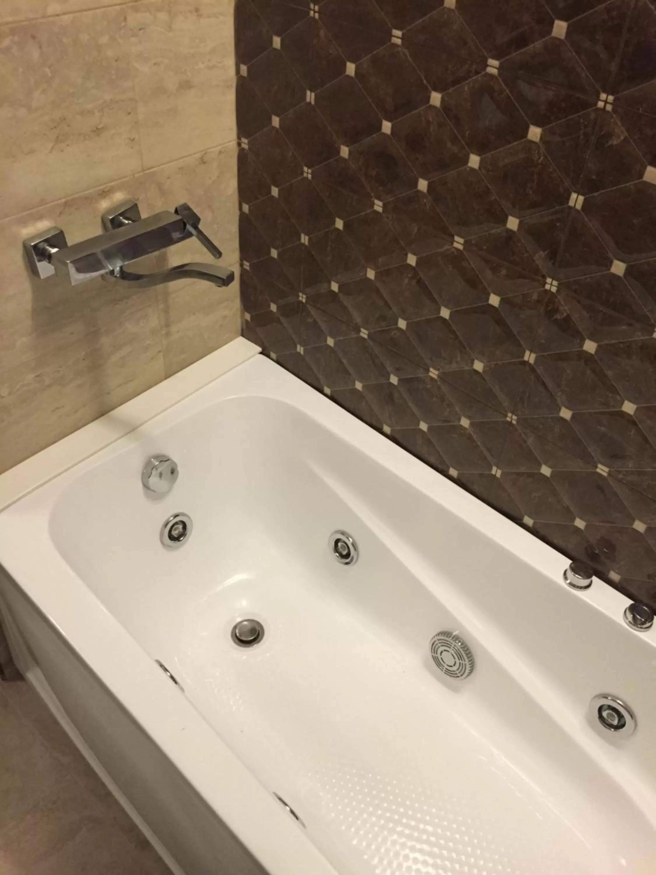 Bathroom in Family Hotel Malibu