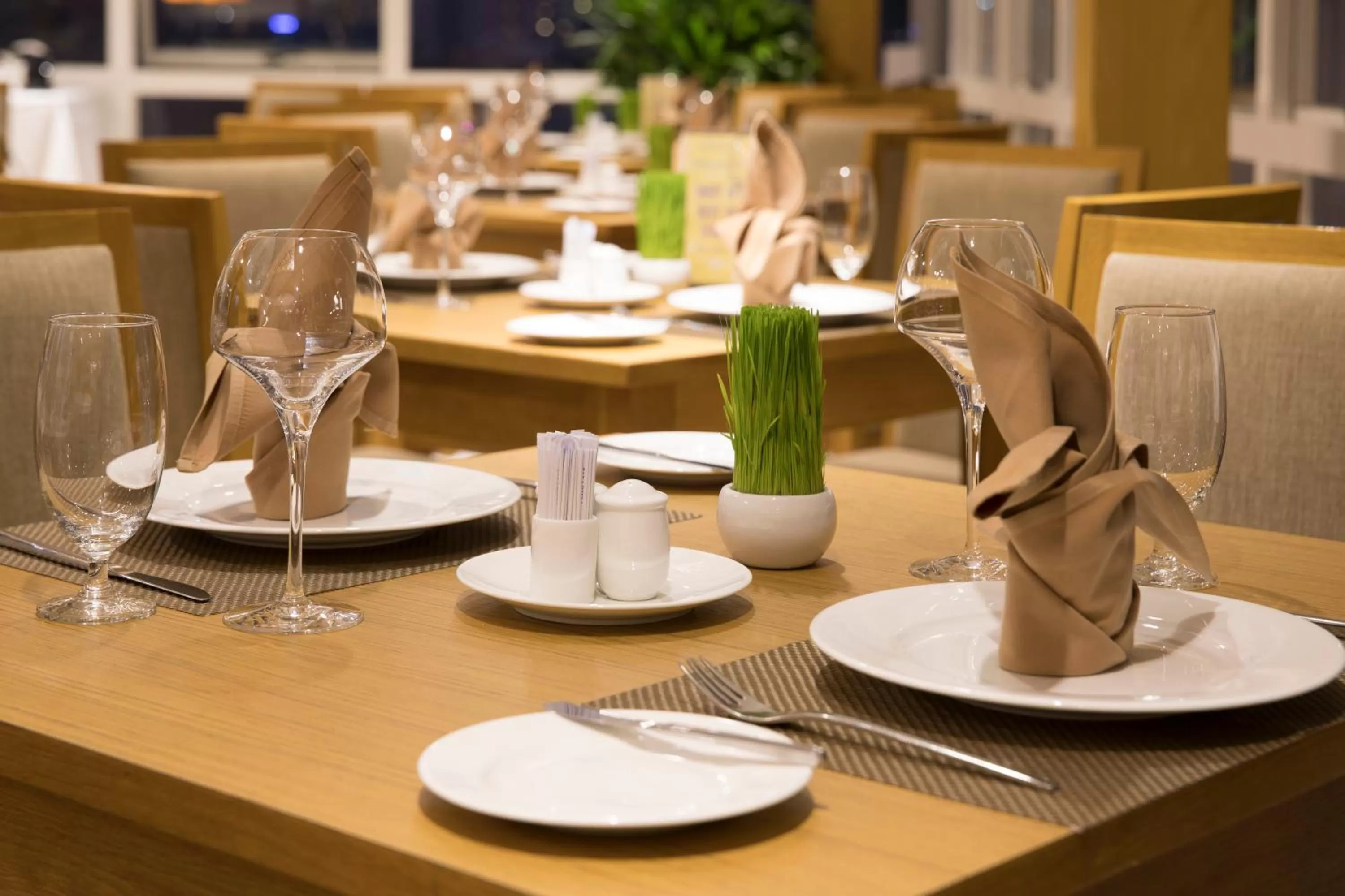 Restaurant/places to eat in Paradise Saigon Boutique Hotel & Spa