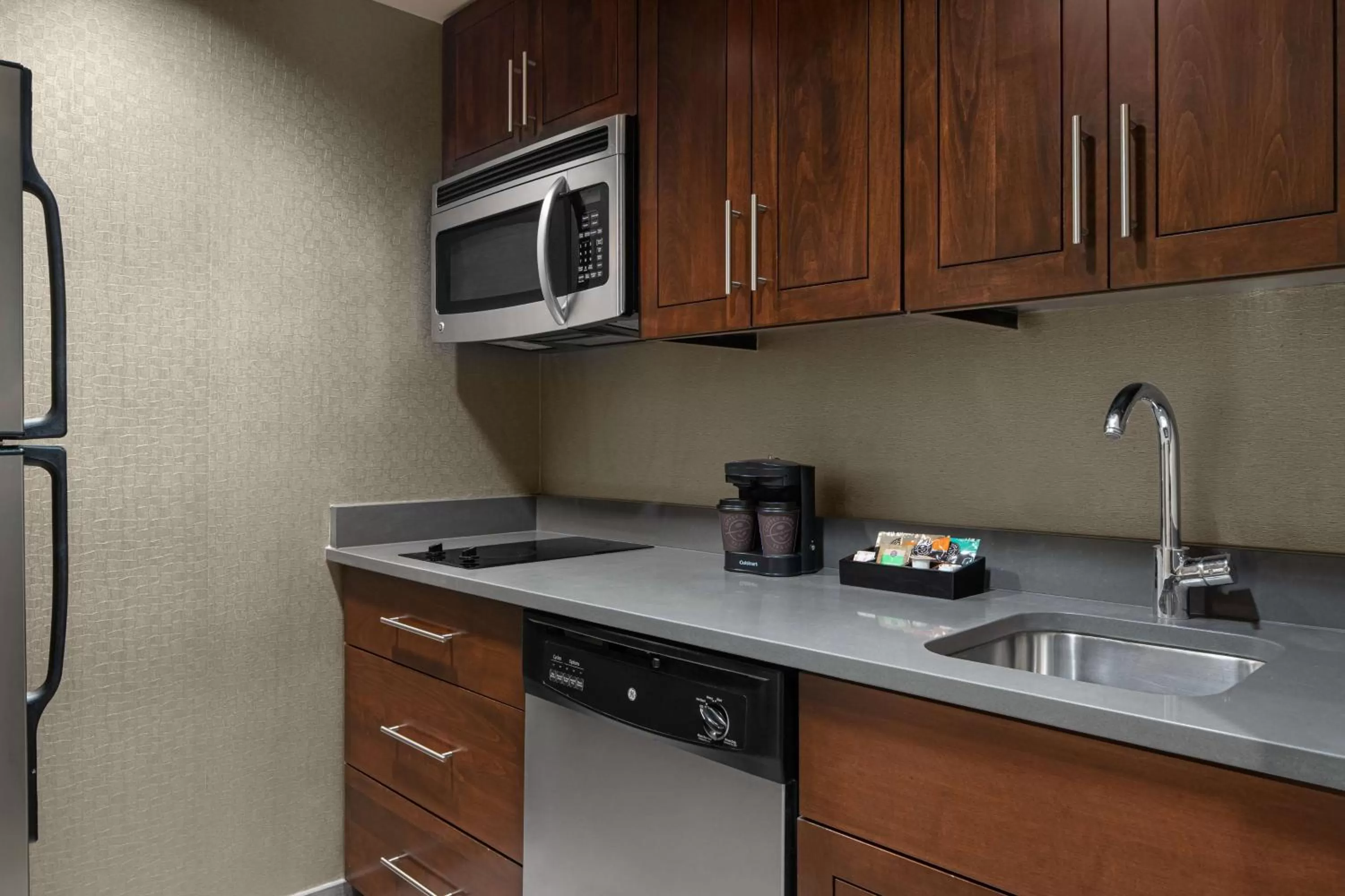 Kitchen or kitchenette in Homewood Suites Springfield