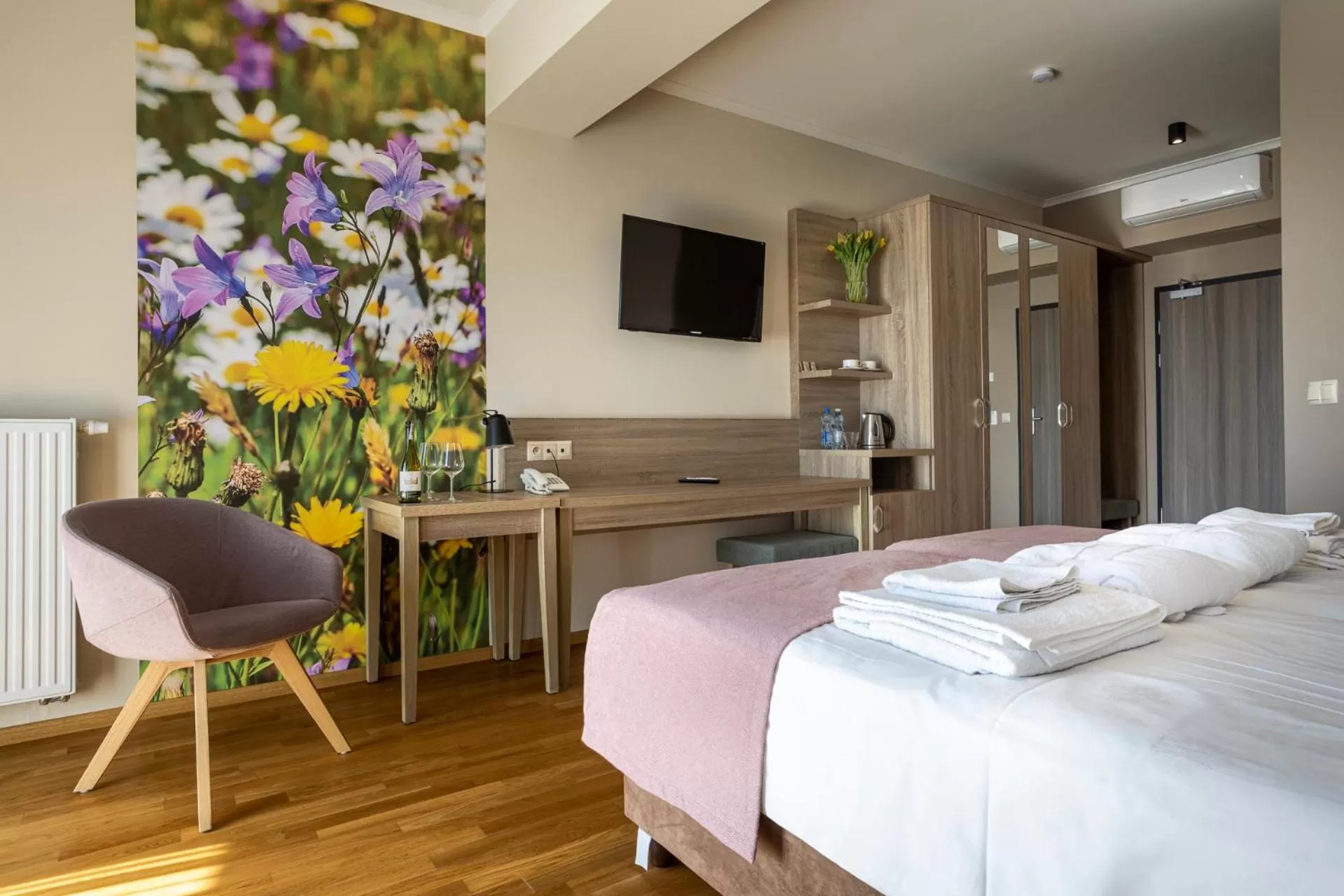 Photo of the whole room, Bed in Terma Słowacki Resort Medical Spa