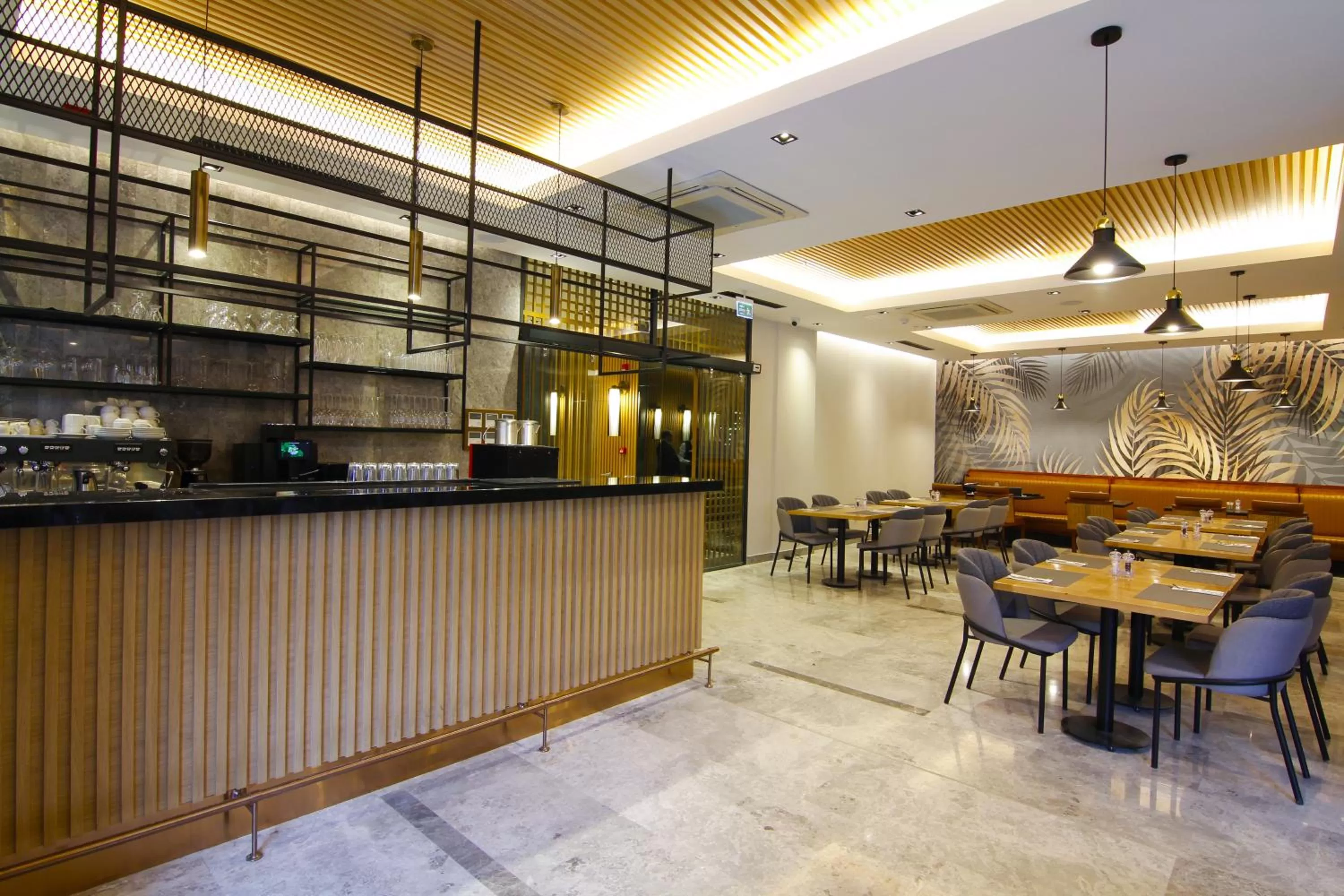 Restaurant/places to eat in Ramada Plaza Sultanahmet