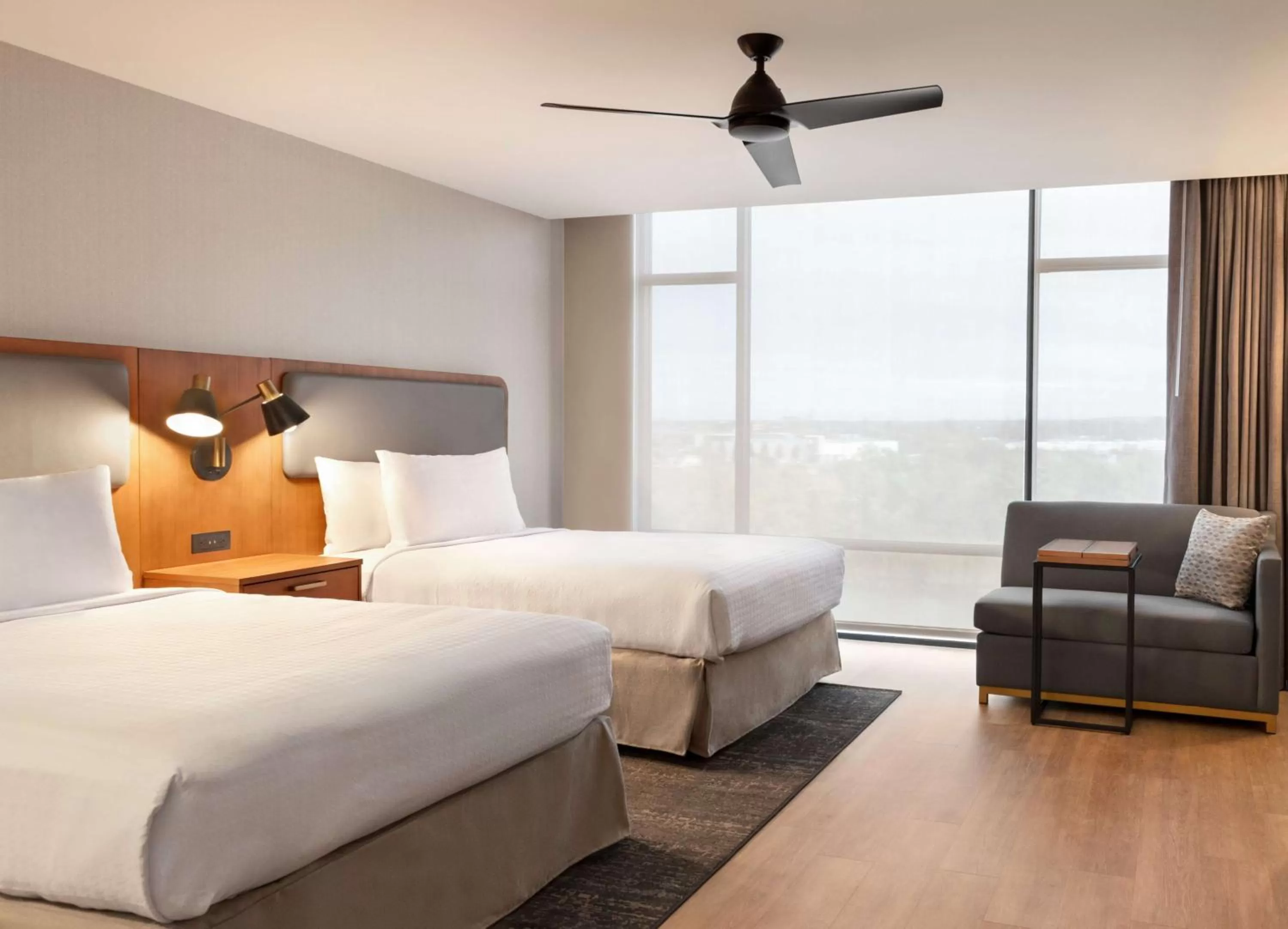 Living room, Bed in Homewood Suites By Hilton Wilmington Downtown