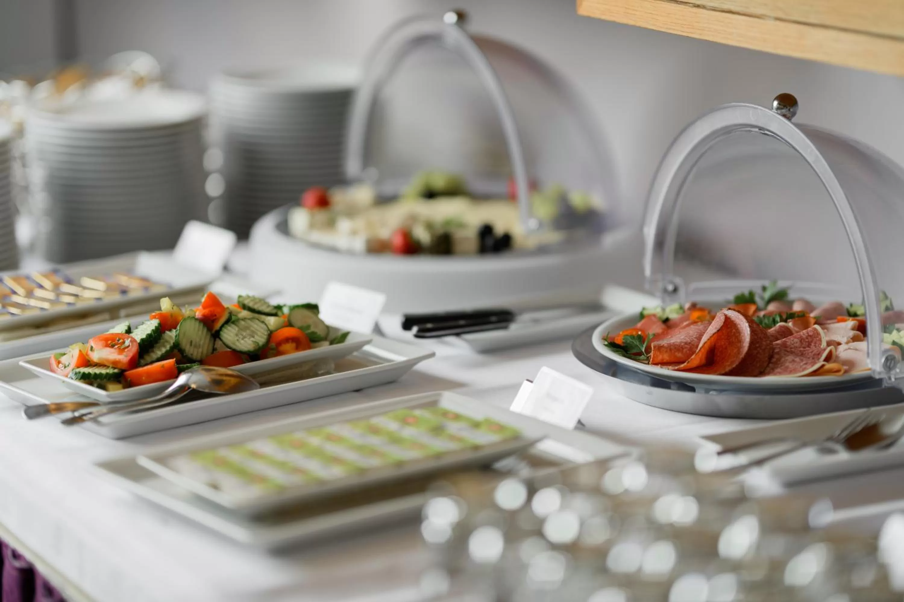 Food and drinks in Hotel Bleibtreu Berlin by Golden Tulip