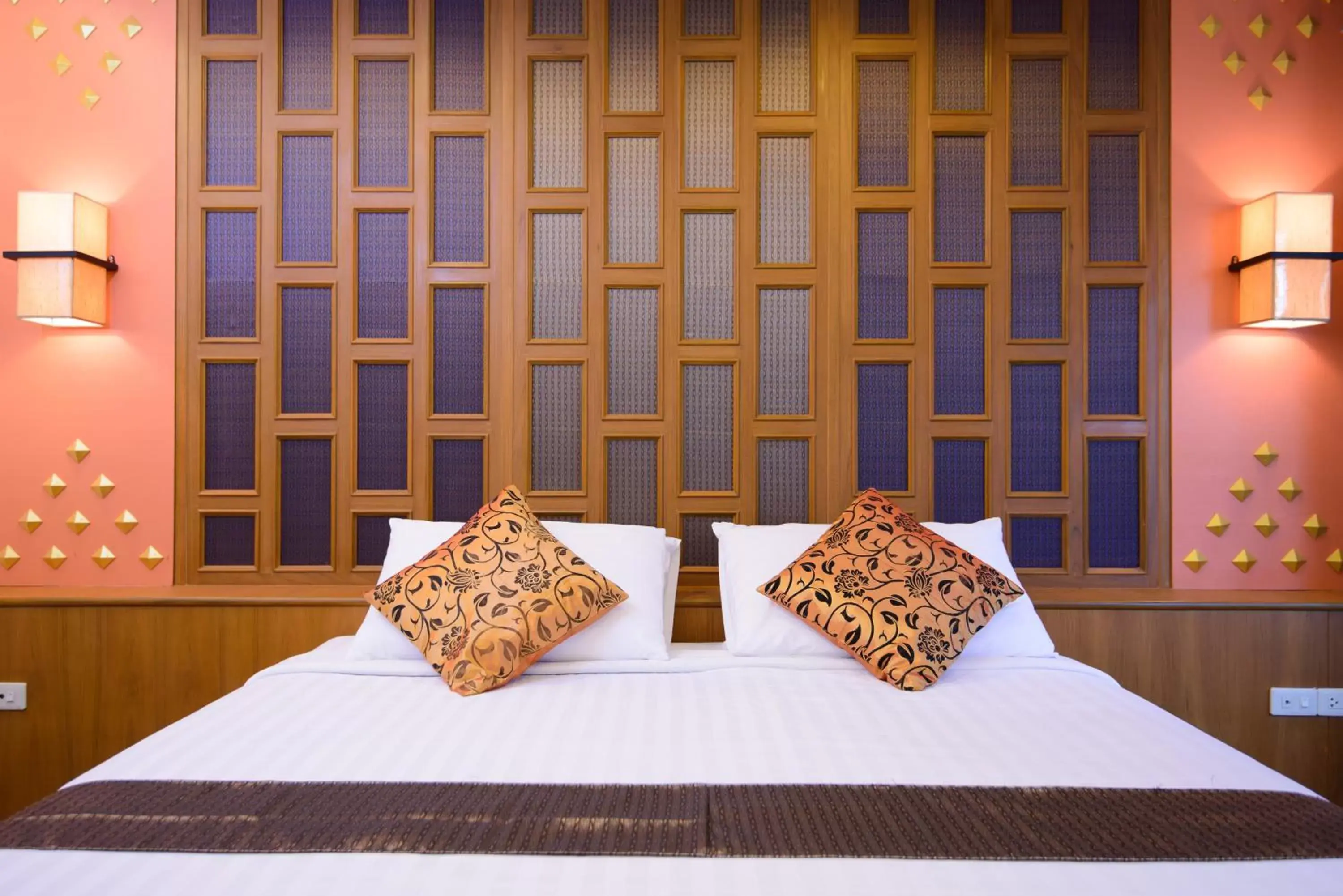 Deluxe King Suite in Golden House Deluxe King Suite in Golden House