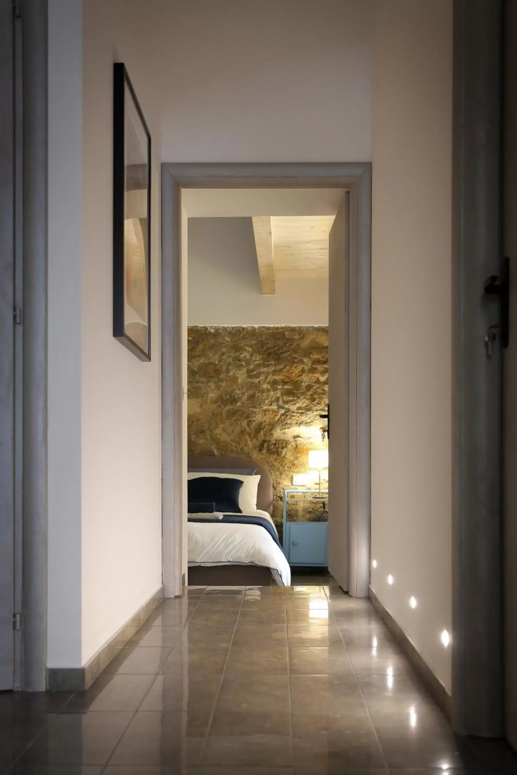 Large Double Room in B&B RONCO ZAFFARANA Large Double Room in B&B RONCO ZAFFARANA