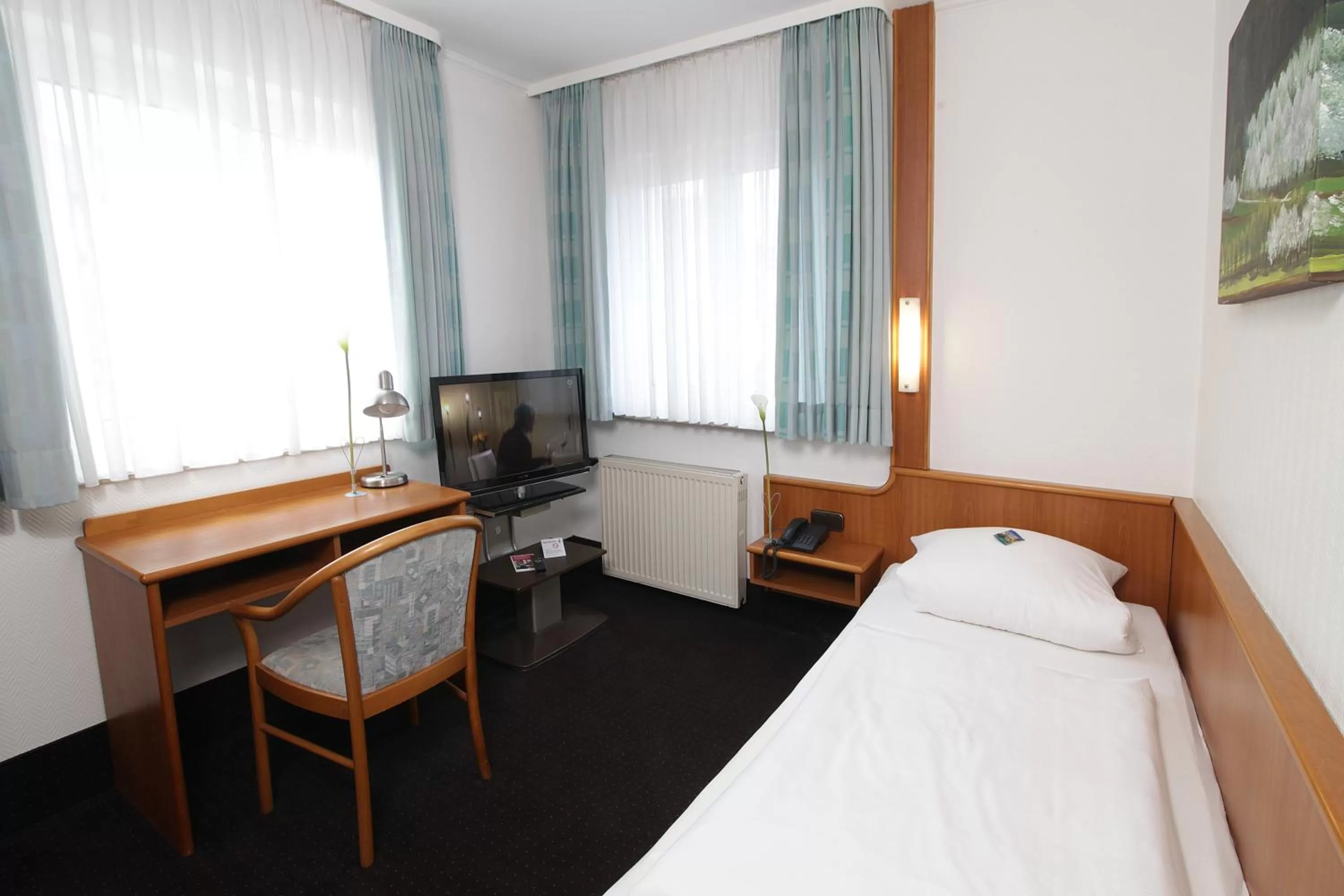 Bedroom, Bed in Hotel und Gasthof Ritter St. Georg