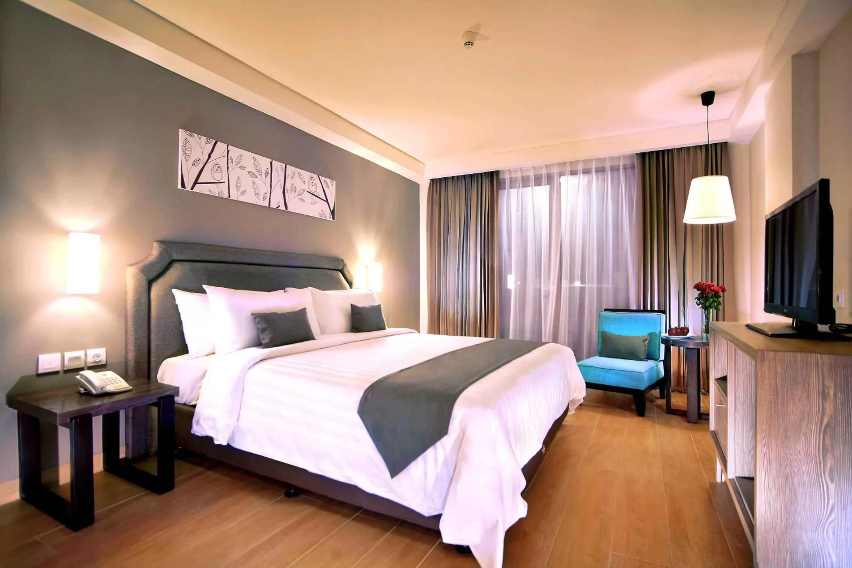 Bedroom, Bed in Harper Kuta Hotel by ASTON