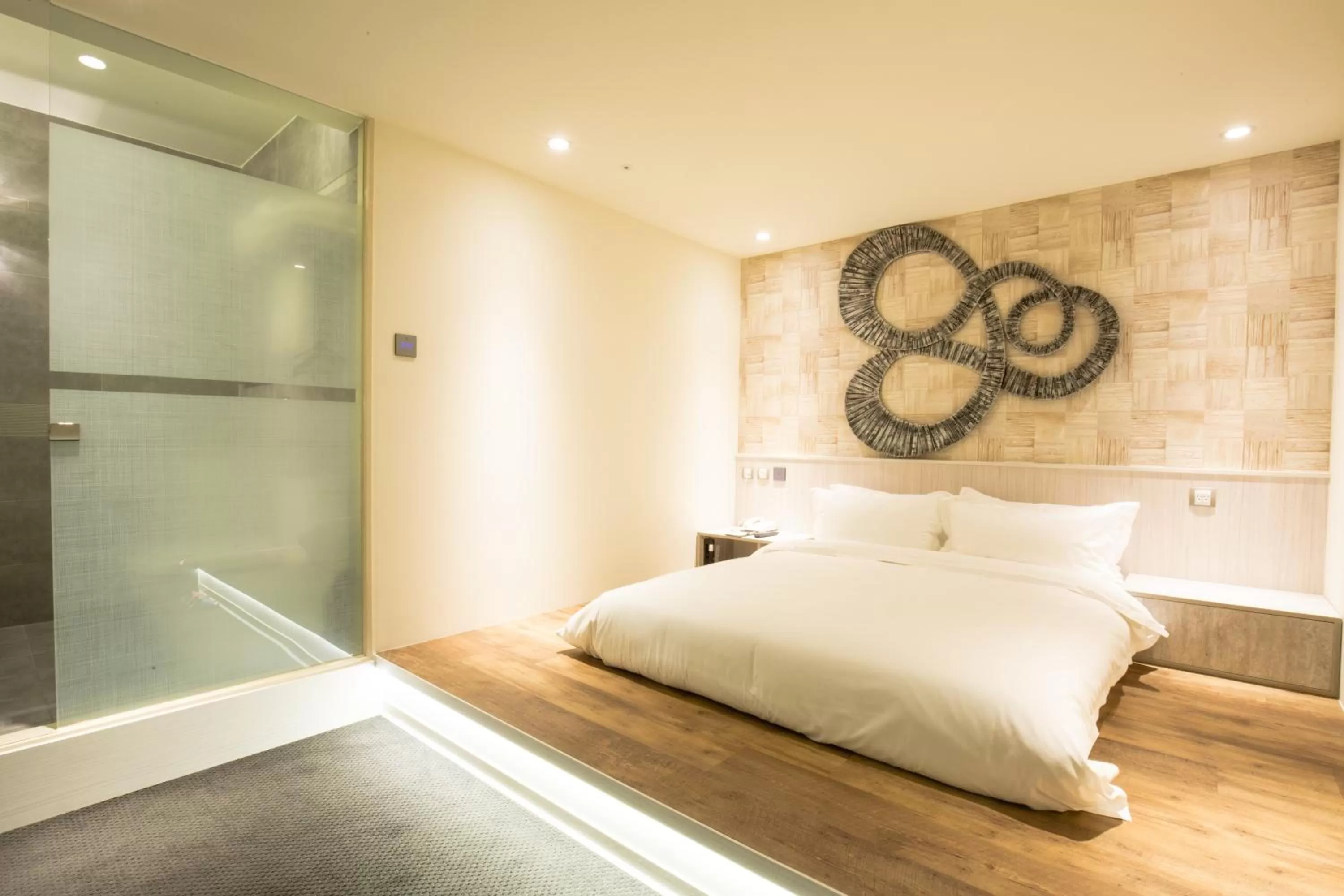 Photo of the whole room, Bed in Walker Hotel. Ximen