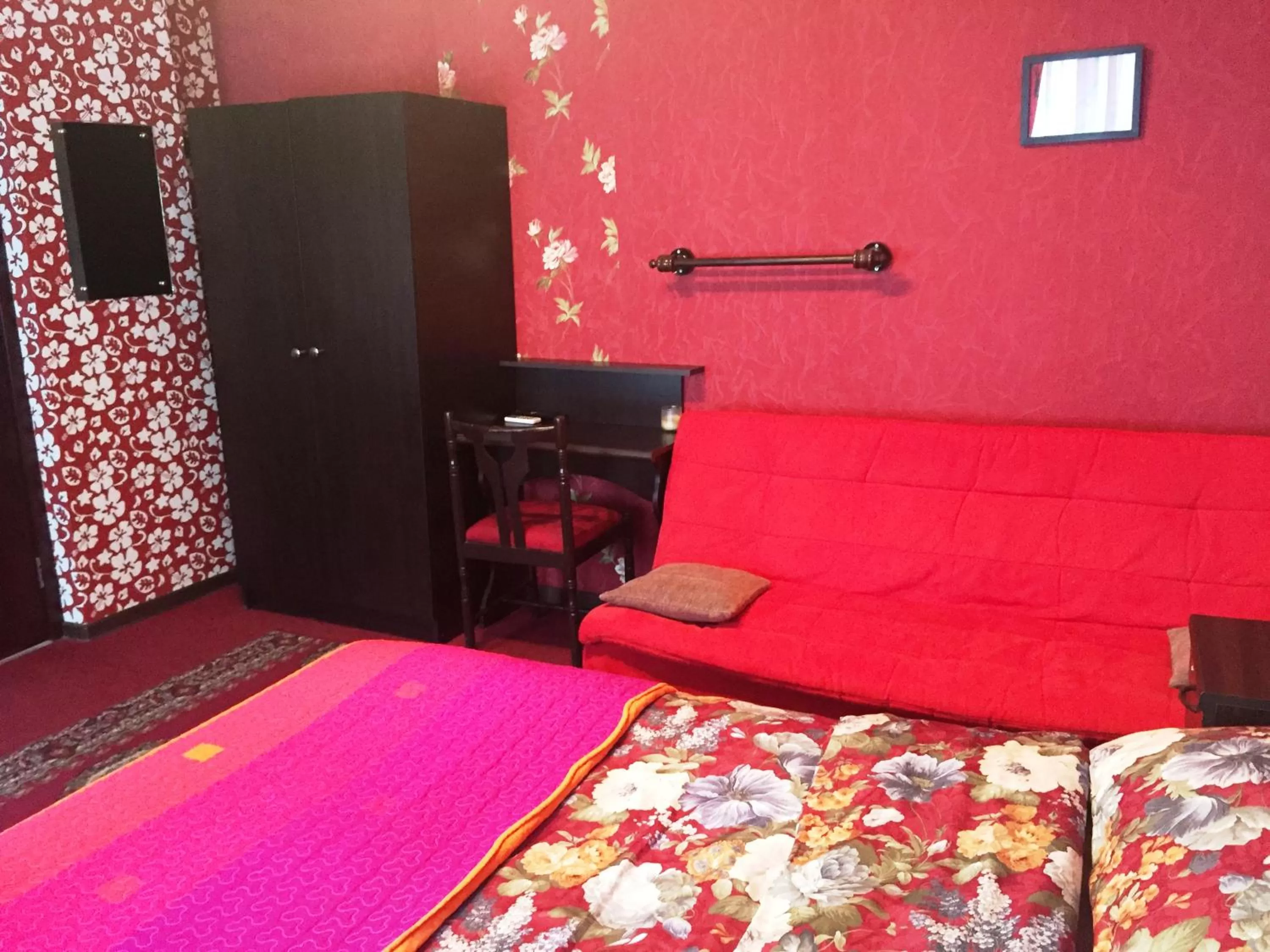 Bed in Hotel Formula-1