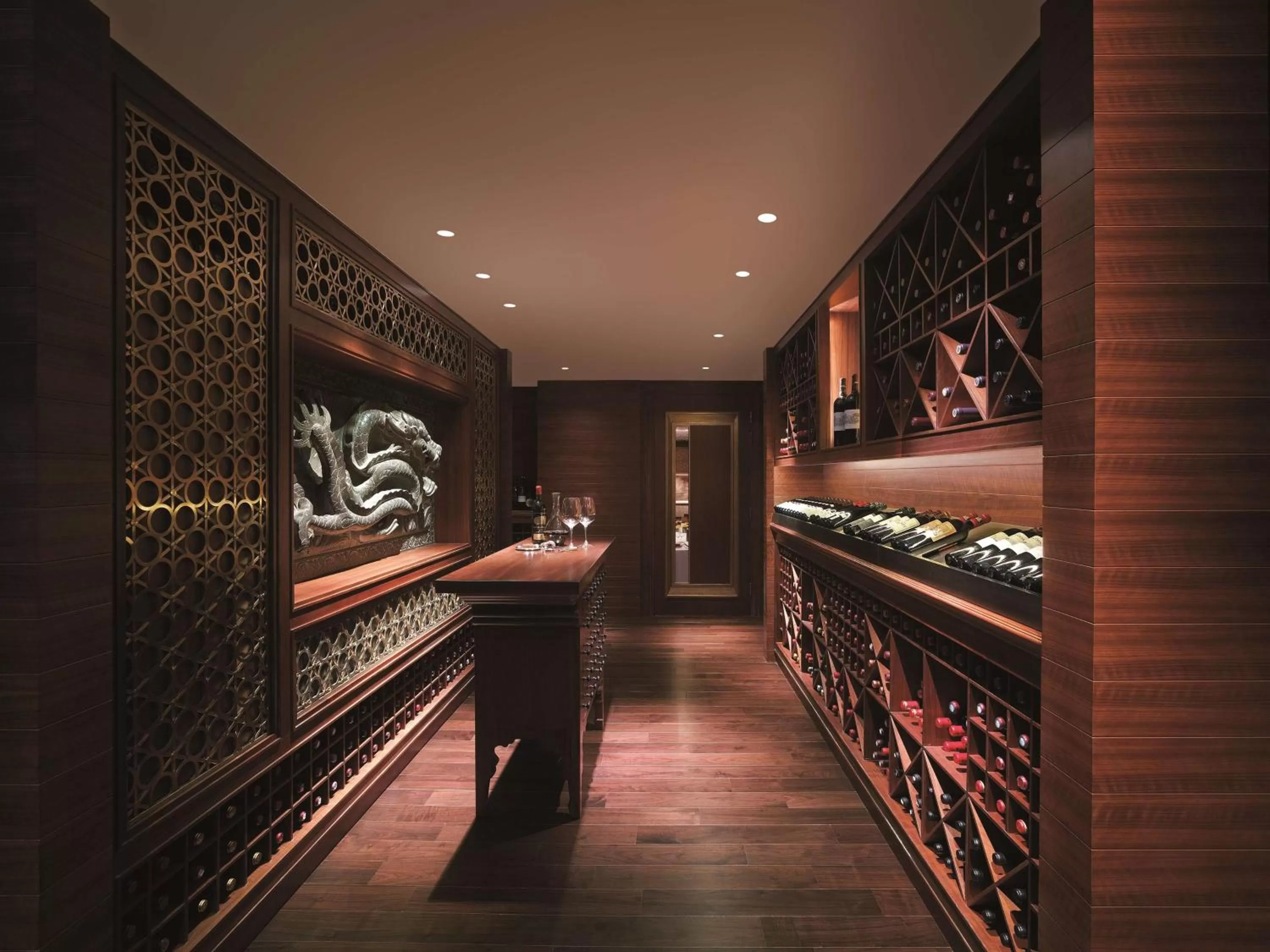 Restaurant/places to eat in Kowloon Shangri-La, Hong Kong