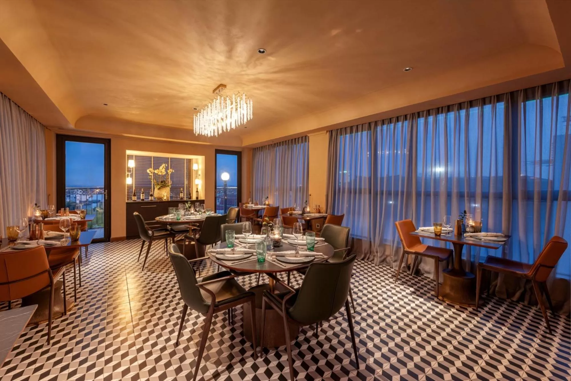 Restaurant/places to eat in La Siesta Classic Hang Thung