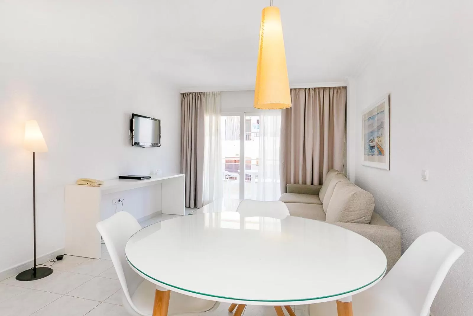 Living room in Aparthotel Duquesa Playa