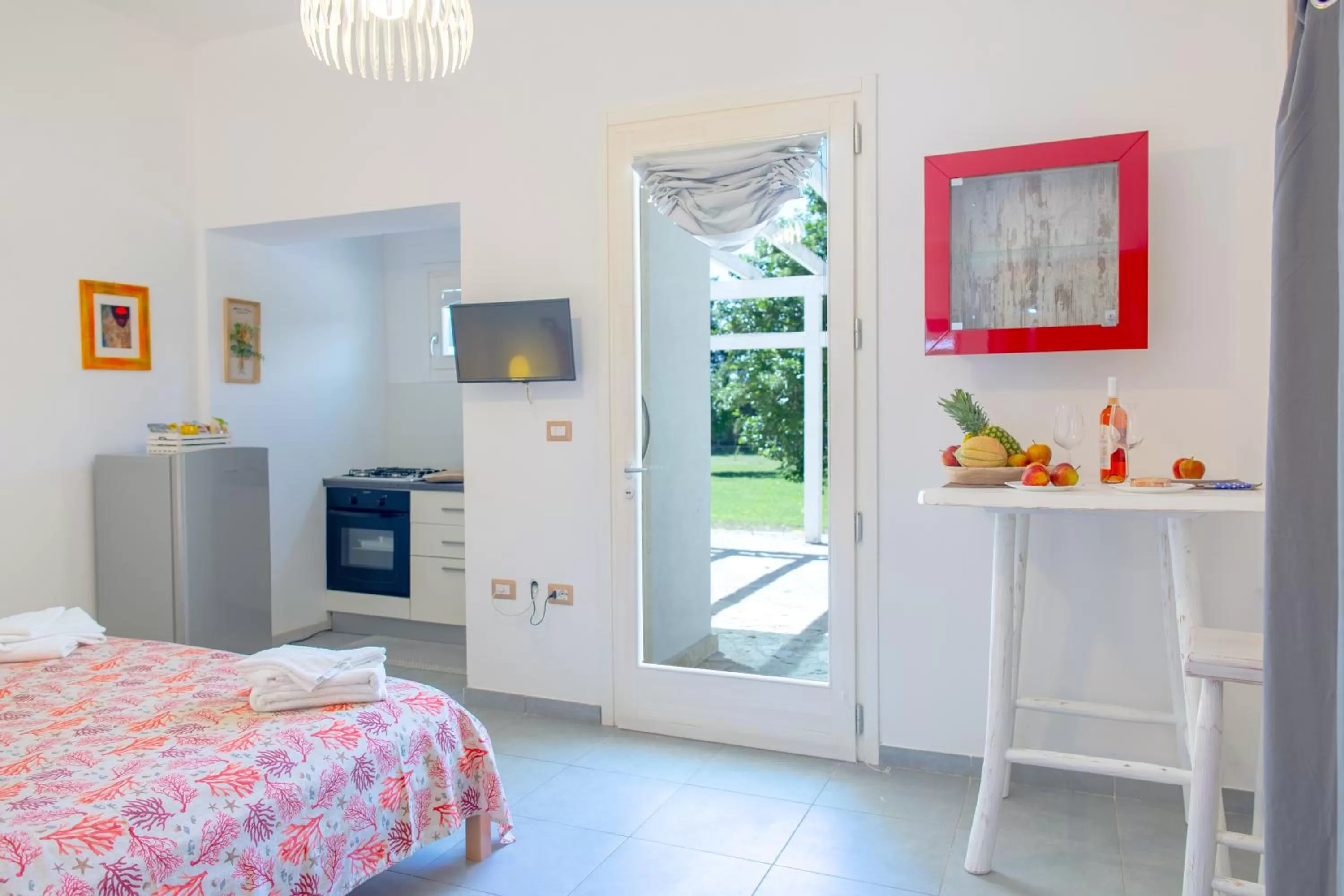 Photo of the whole room, Bed in Tenuta Don Carmelo