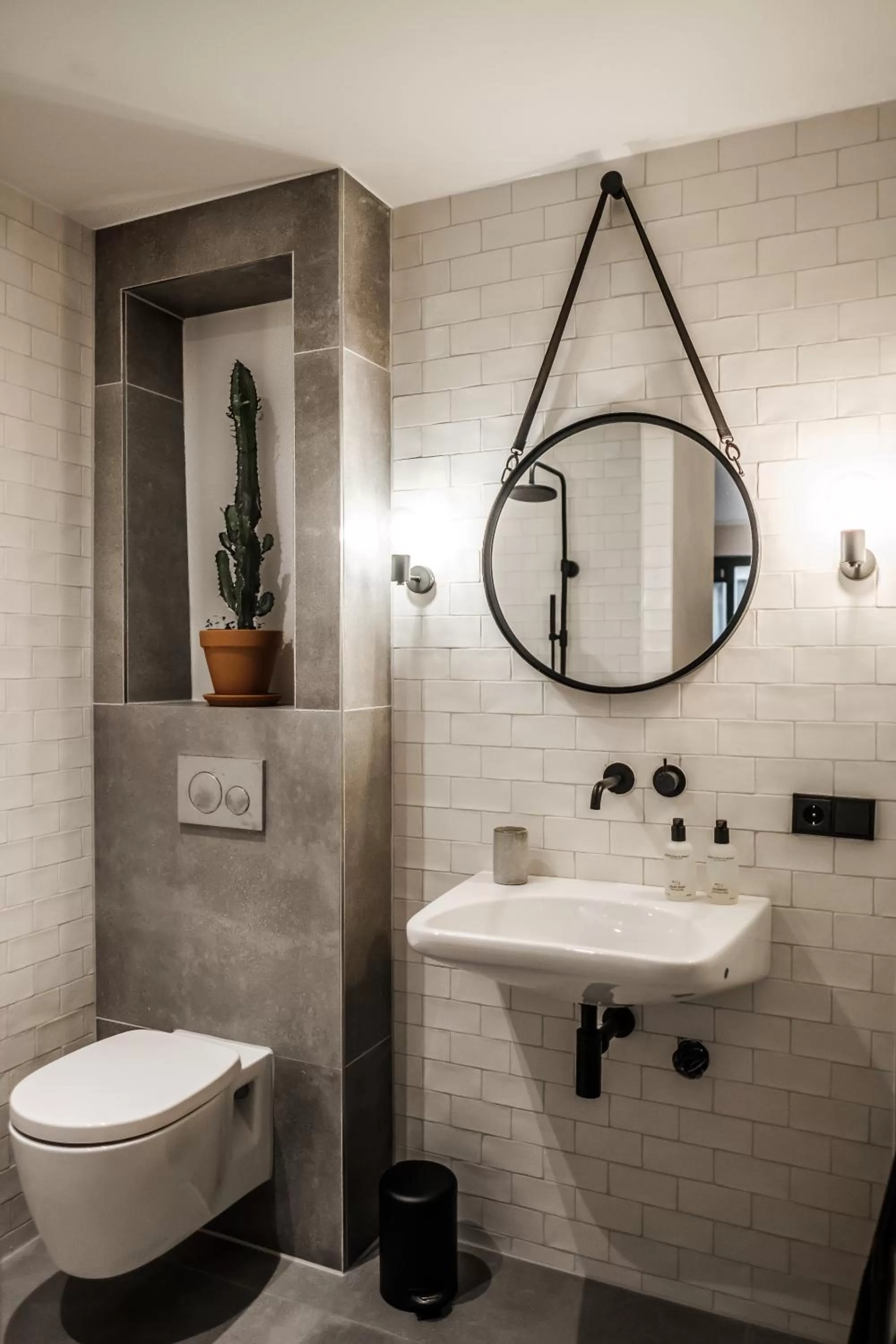 Bathroom in The Palamedes Amsterdam