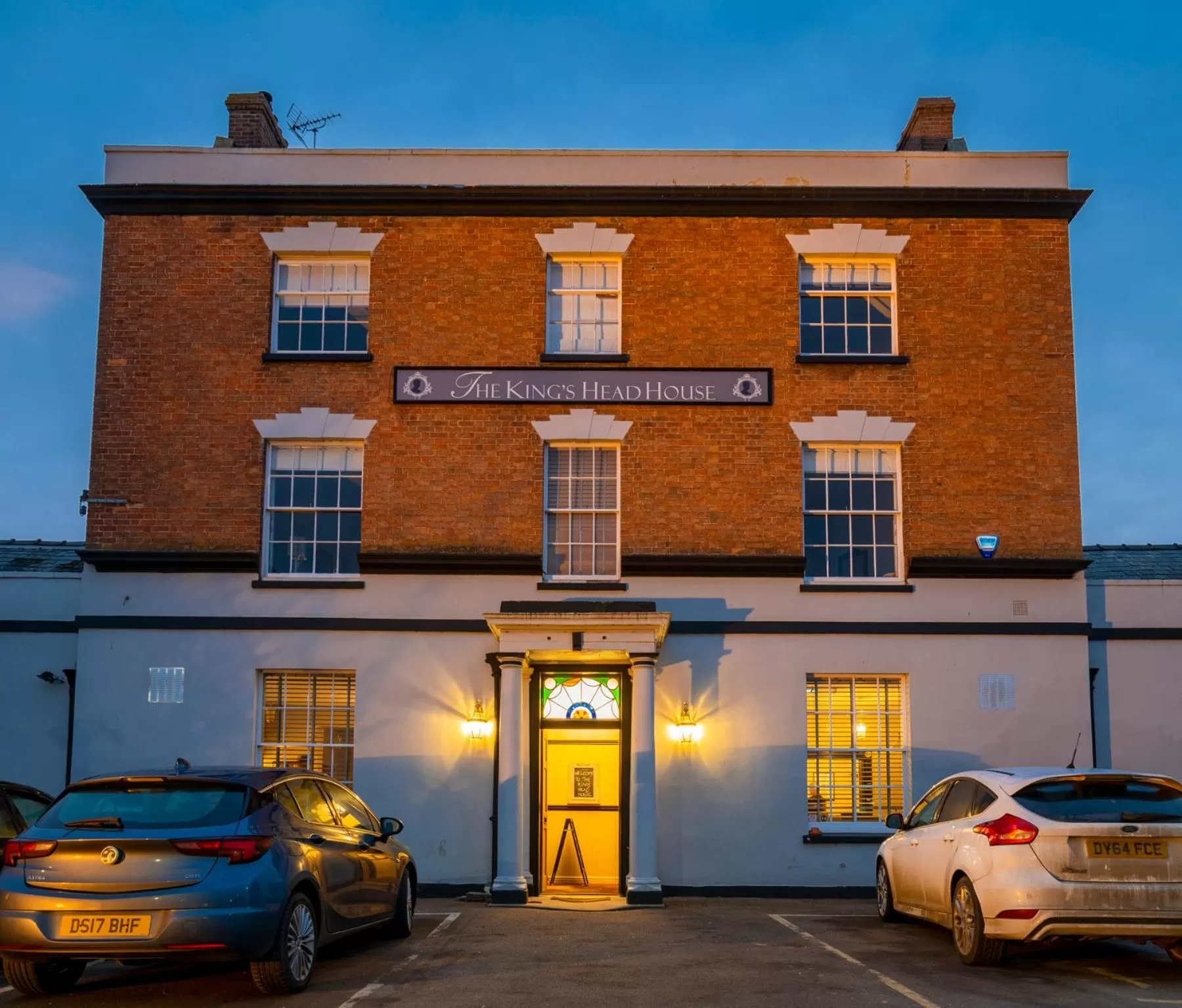 Property Building in The Kings Head House